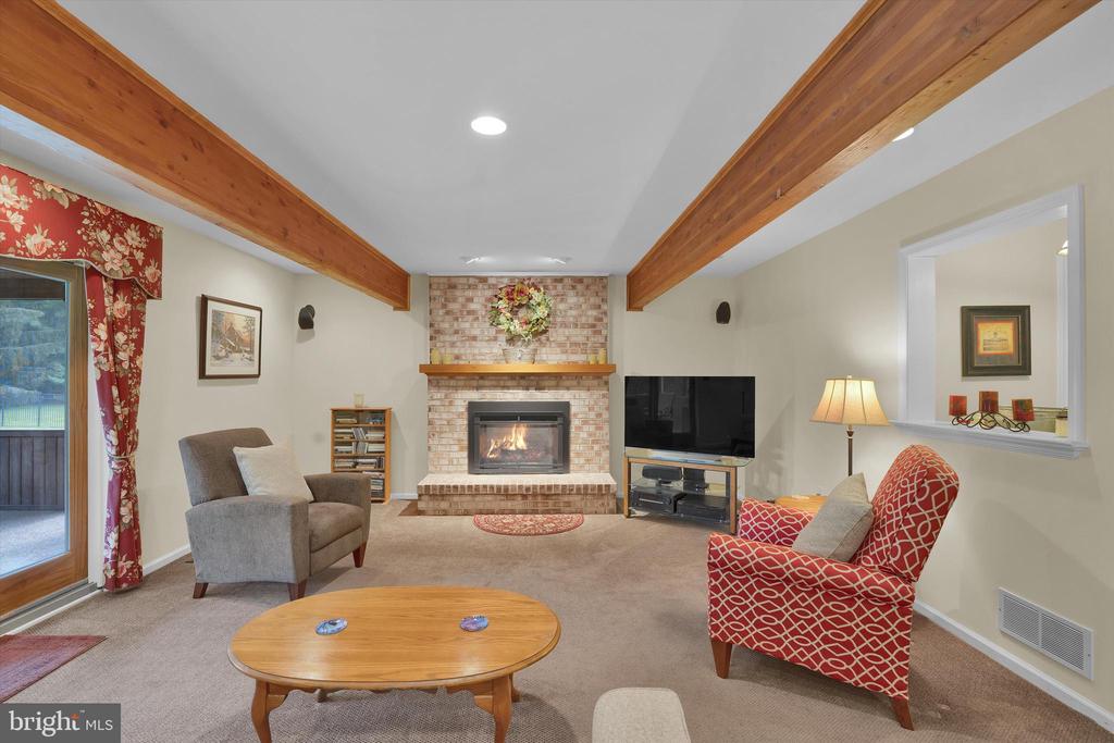 847 CLOVER DRIVE