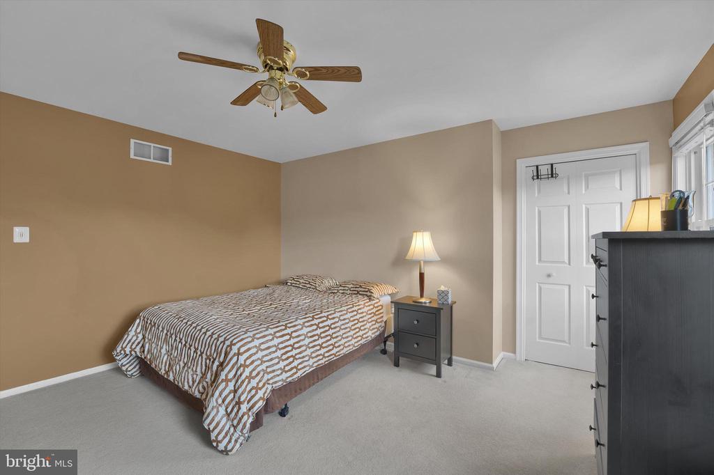 847 CLOVER DRIVE