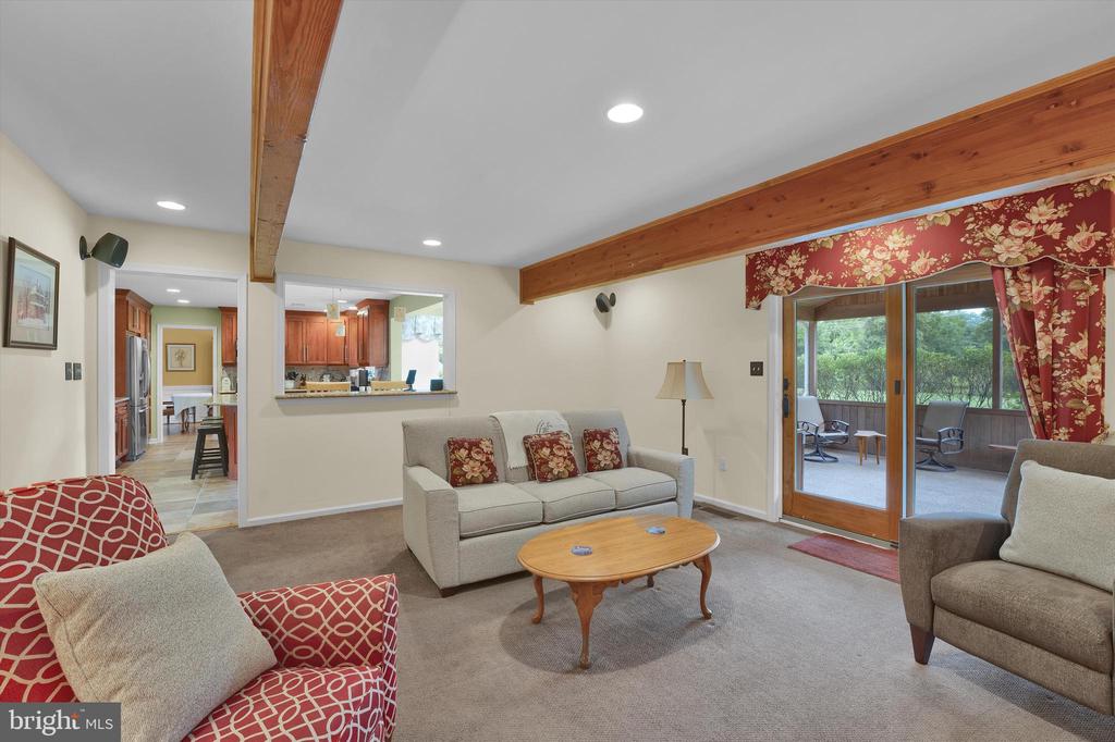 847 CLOVER DRIVE