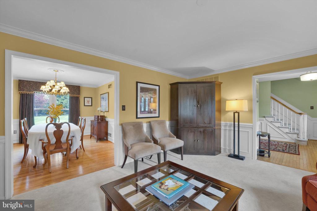 847 CLOVER DRIVE