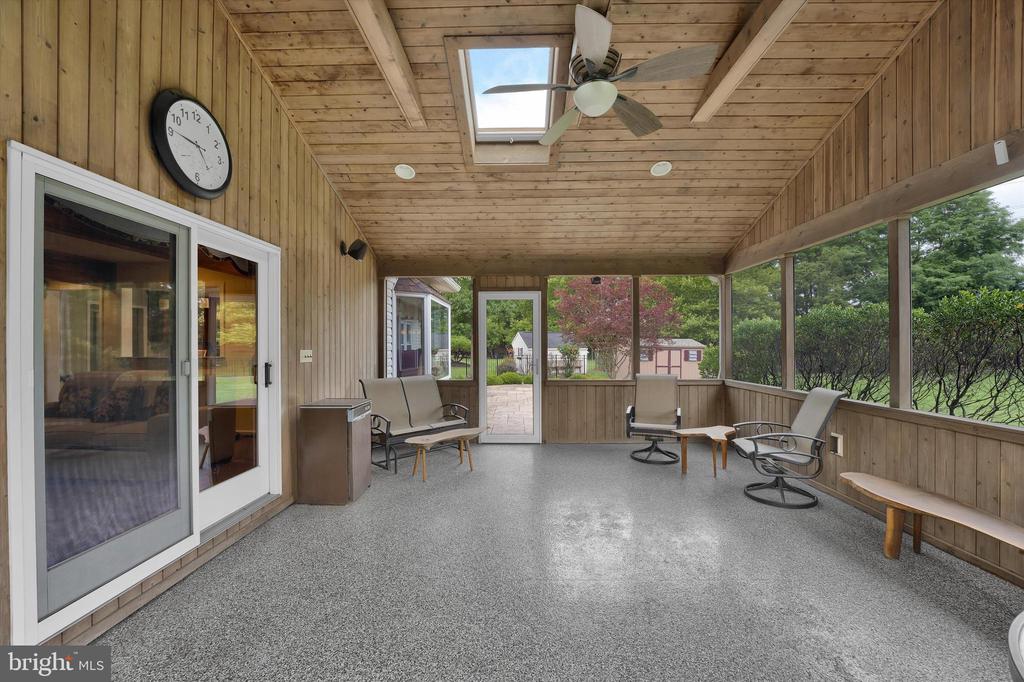 847 CLOVER DRIVE