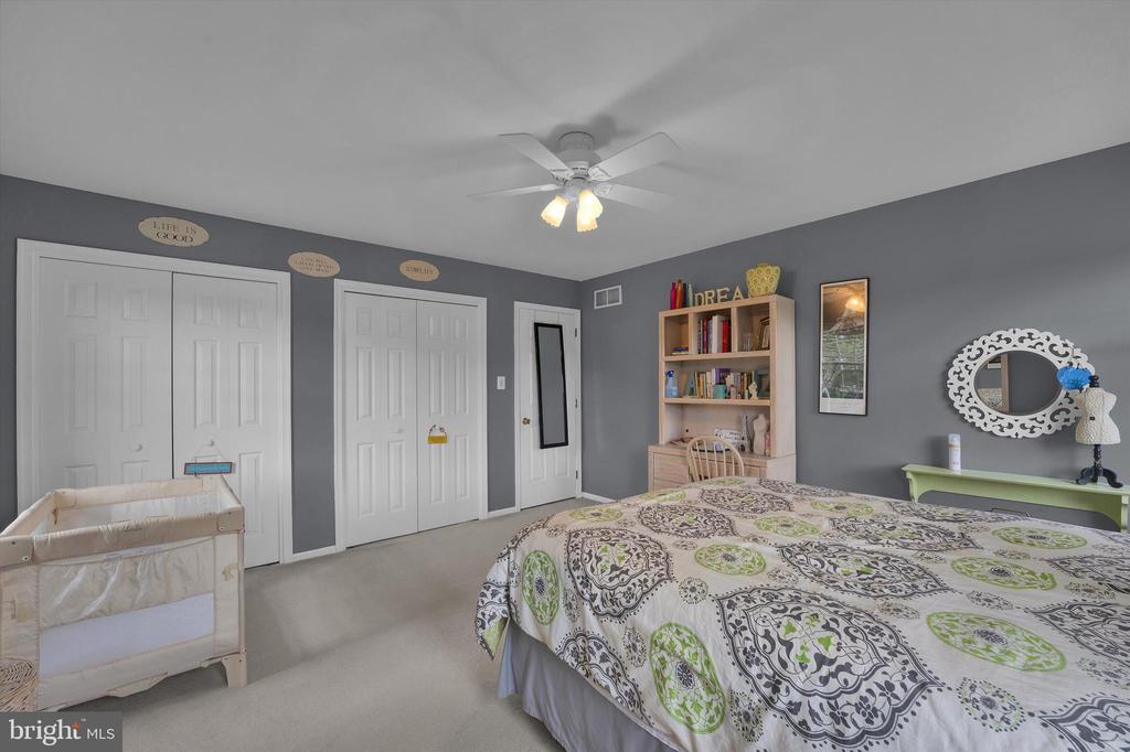 847 CLOVER DRIVE