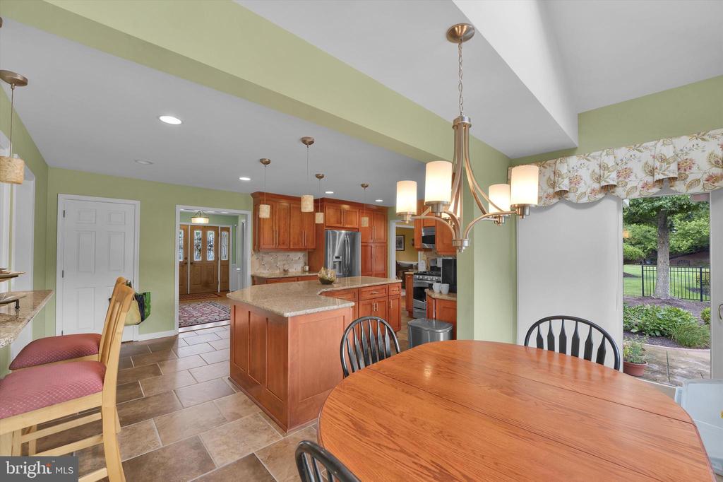 847 CLOVER DRIVE