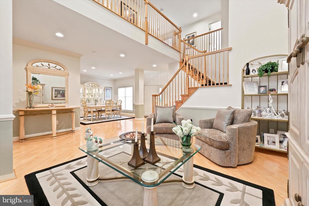 199 BIRKDALE DRIVE