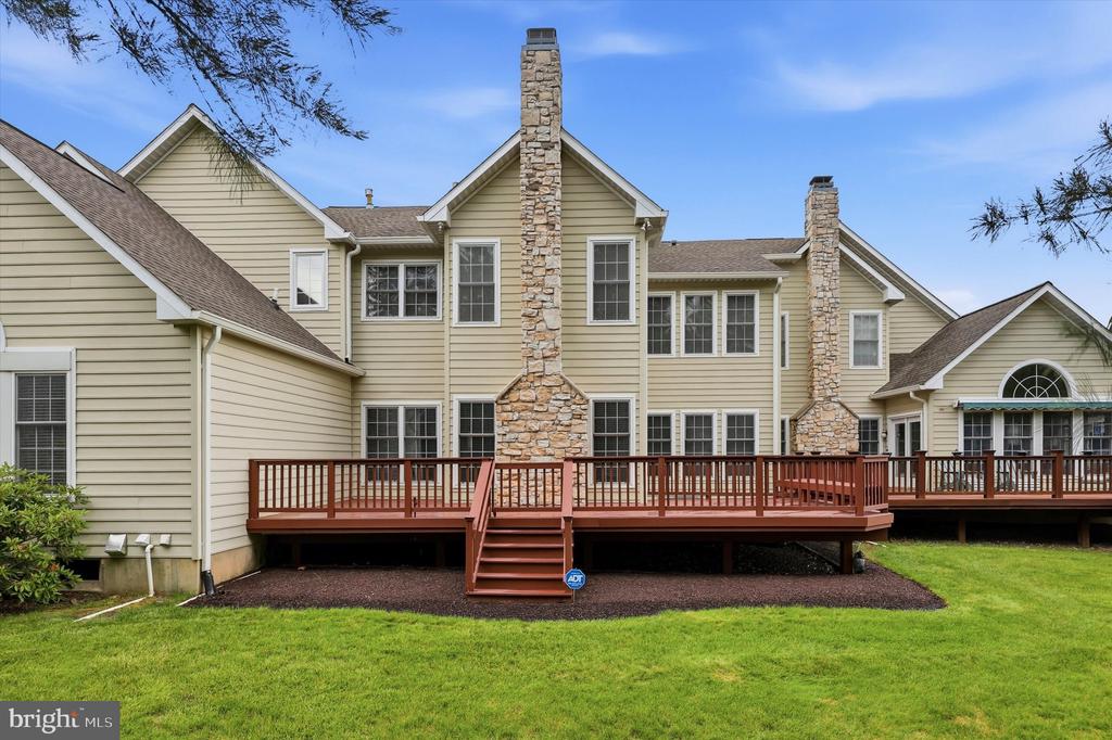 199 BIRKDALE DRIVE