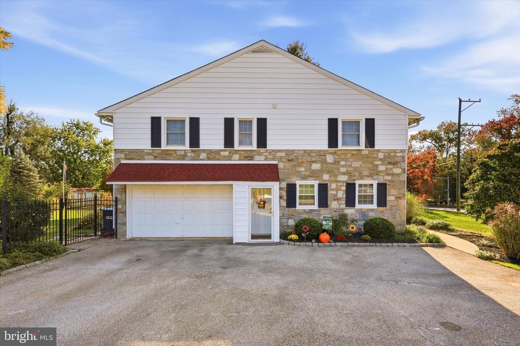 1639 W MAIN STREET Unit:           