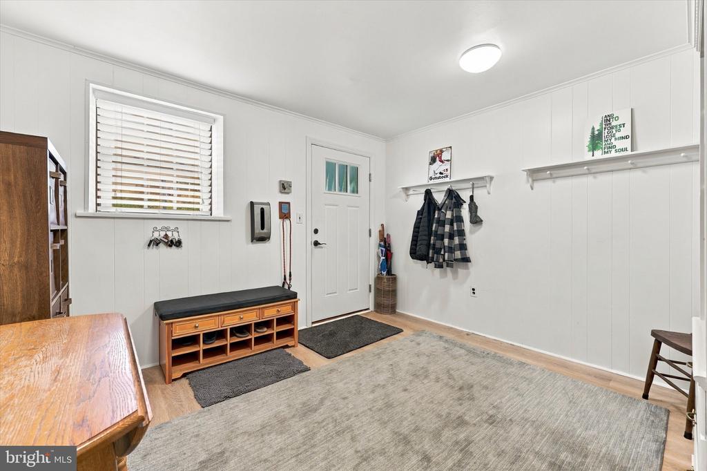 1639 W MAIN STREET Unit:           