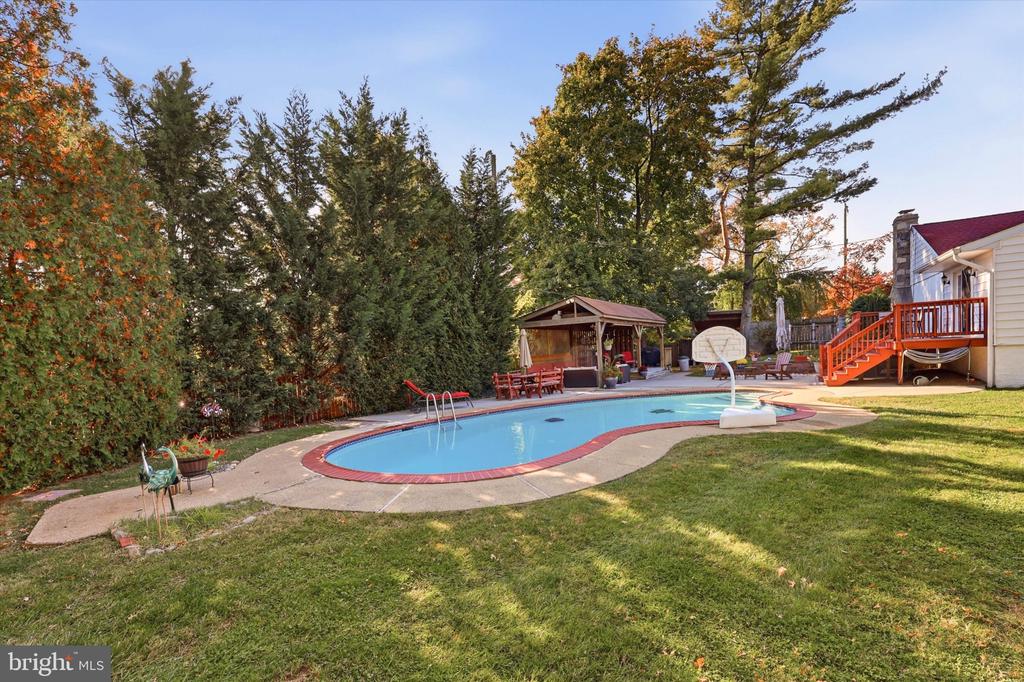 1639 W MAIN STREET Unit:           