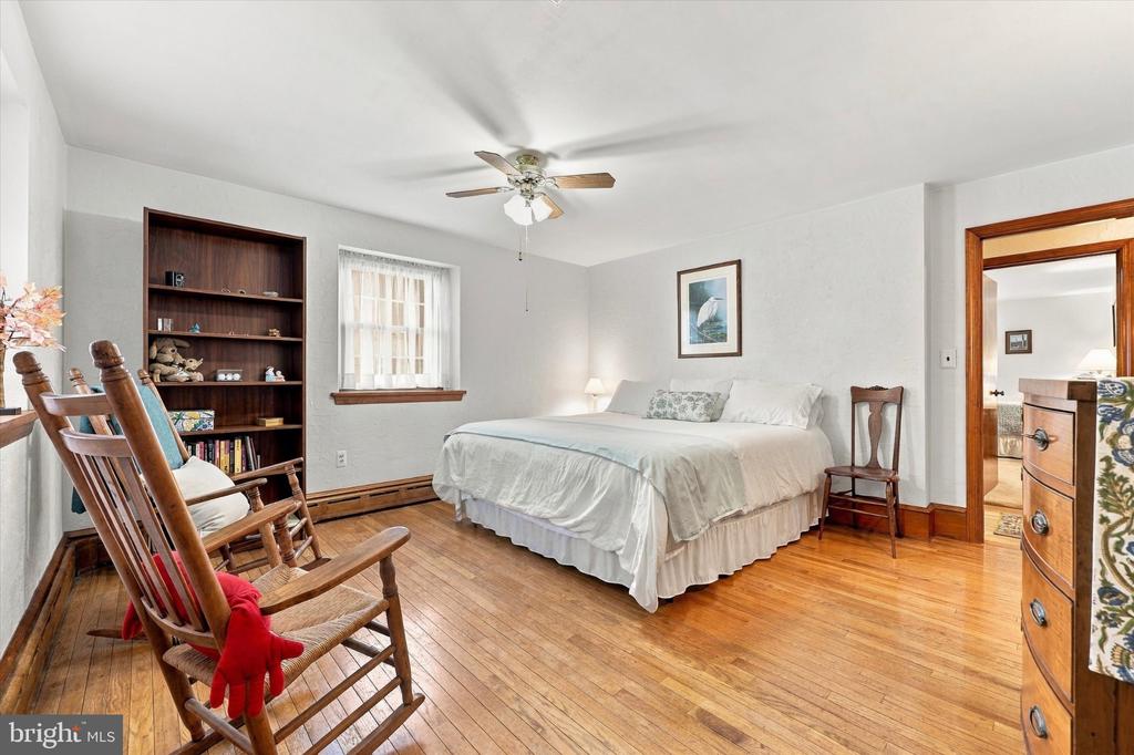 1639 W MAIN STREET Unit:           