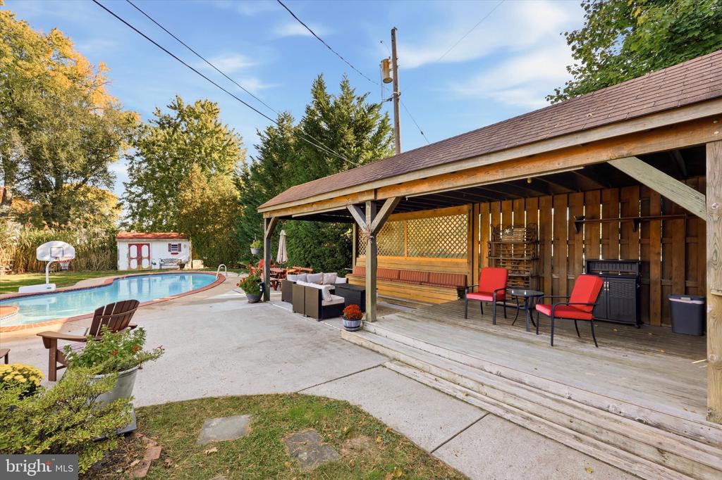 1639 W MAIN STREET Unit:           