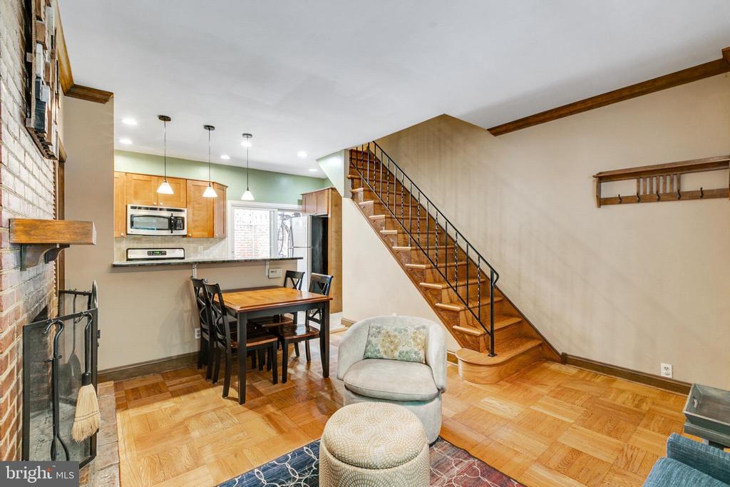 1704 Lombard St