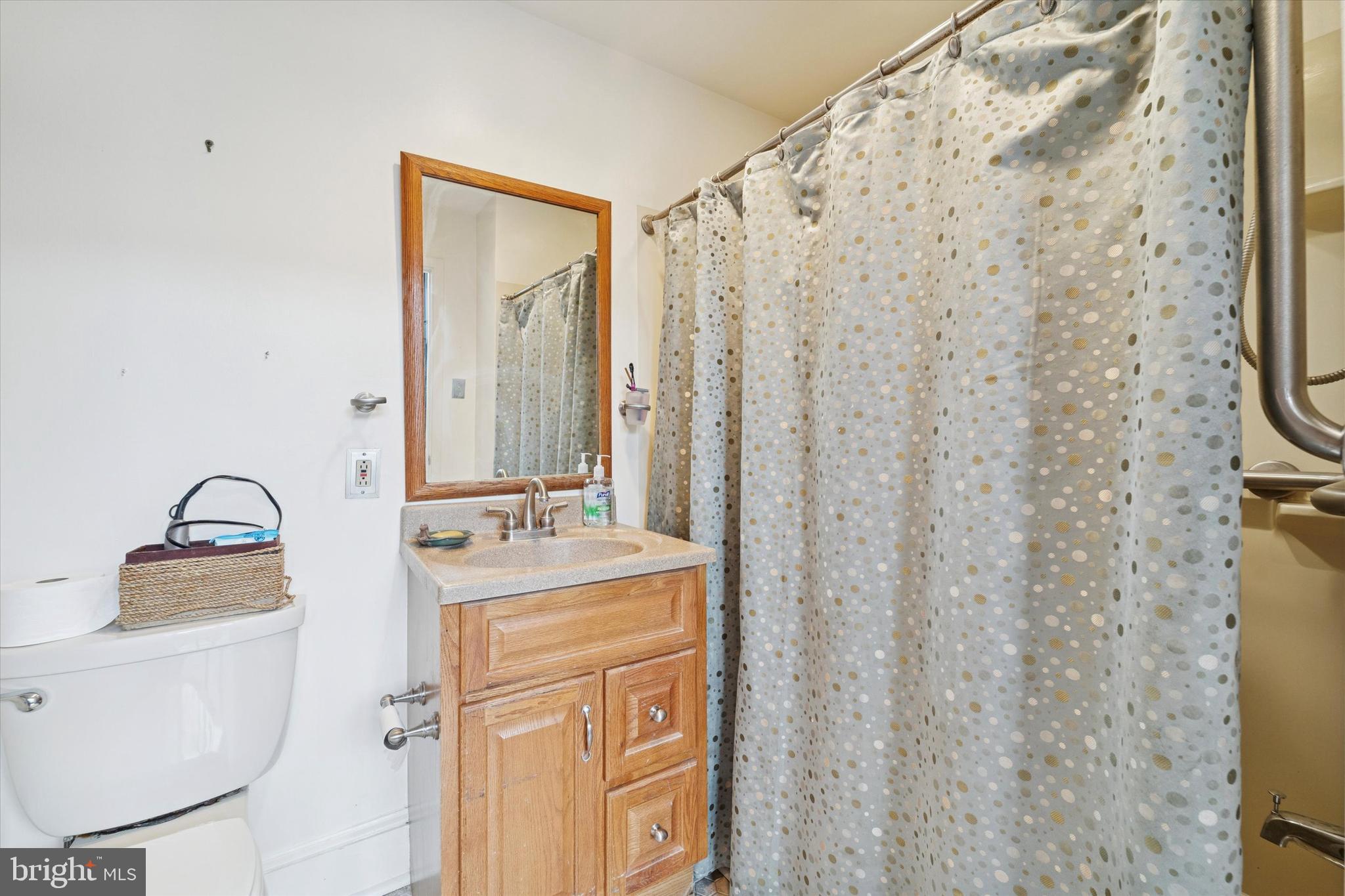 1100 S BROAD STREET 00 706B