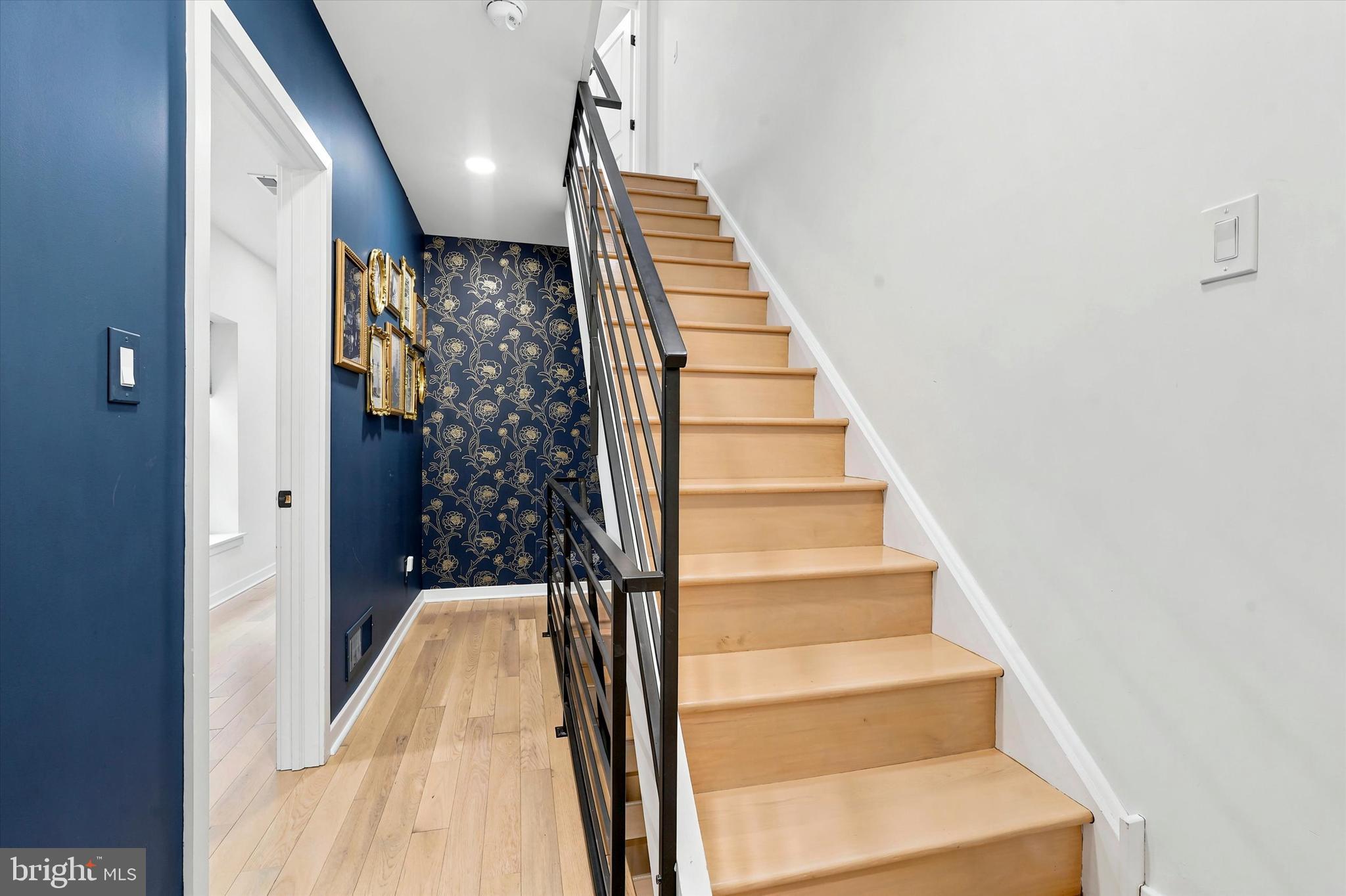 2304 CHRISTIAN STREET