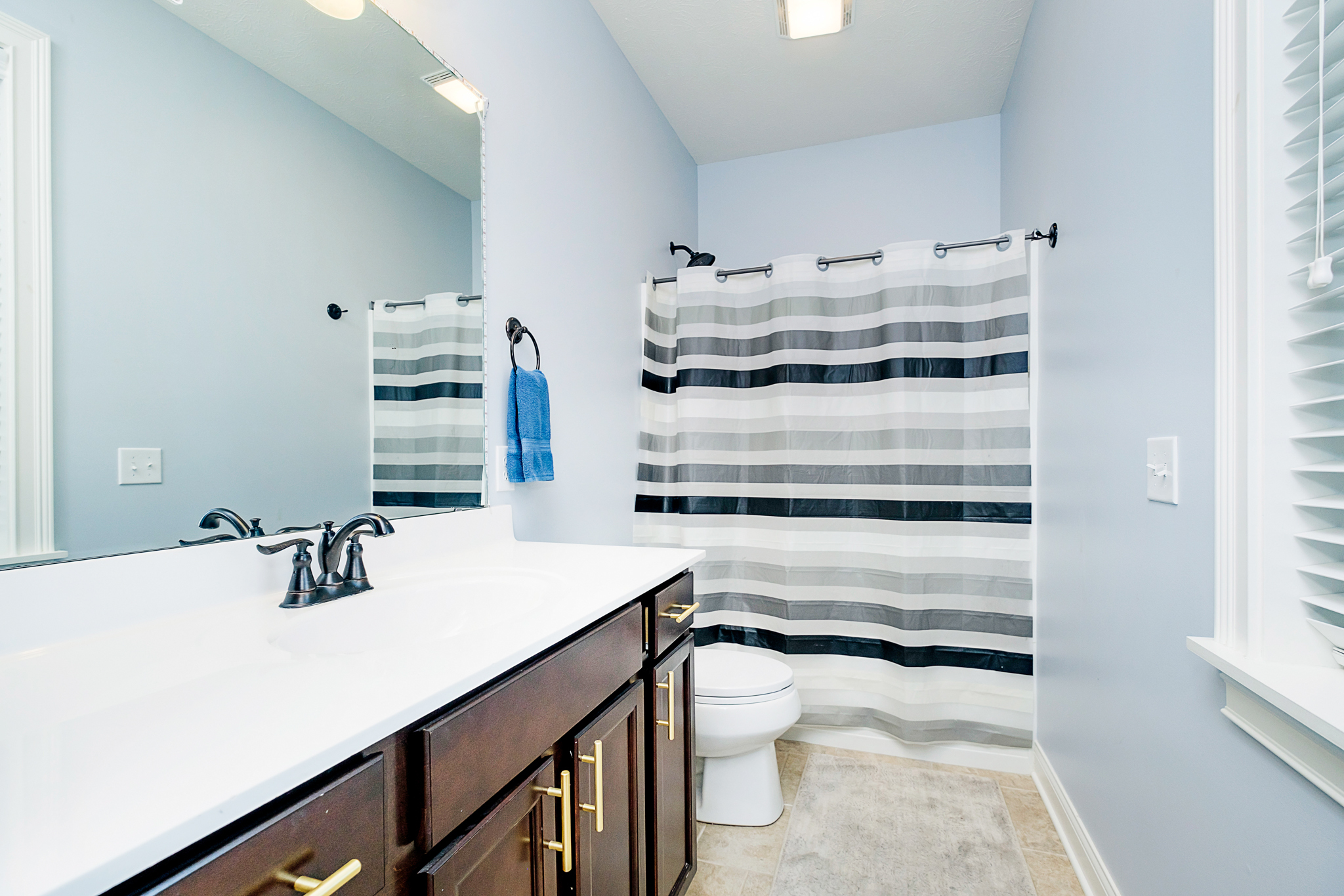 18176 Lakes End Drive