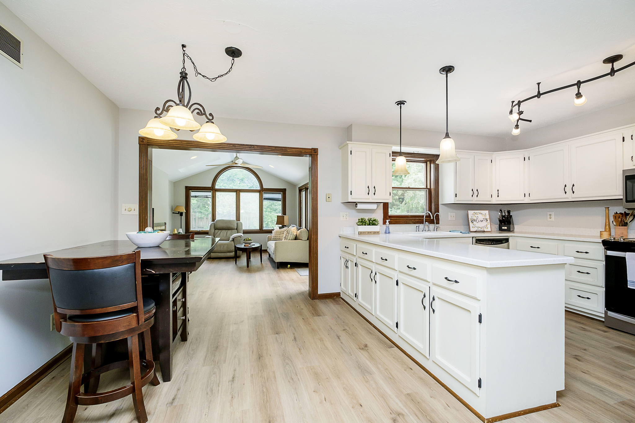 4952 Londonbury Drive