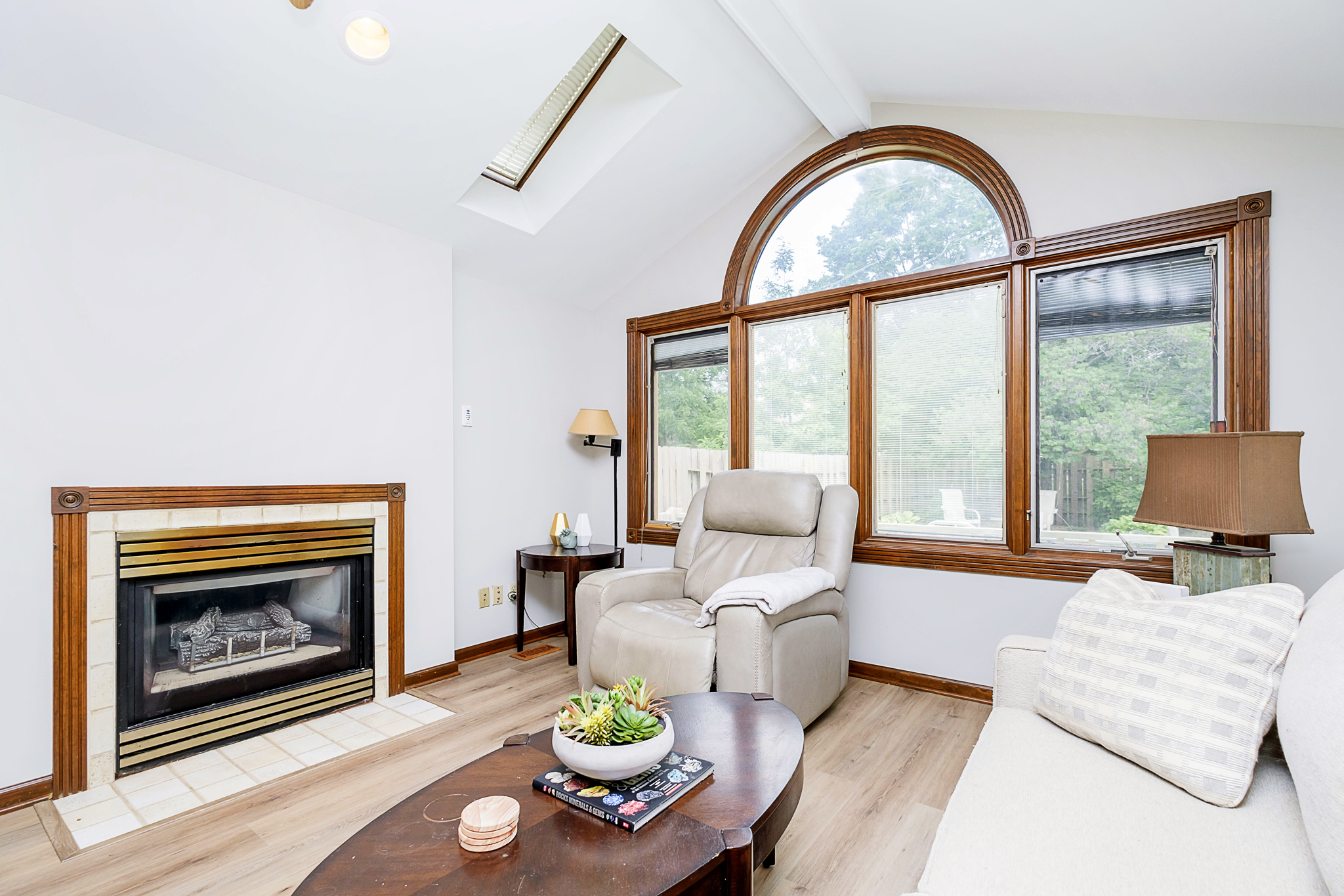 4952 Londonbury Drive