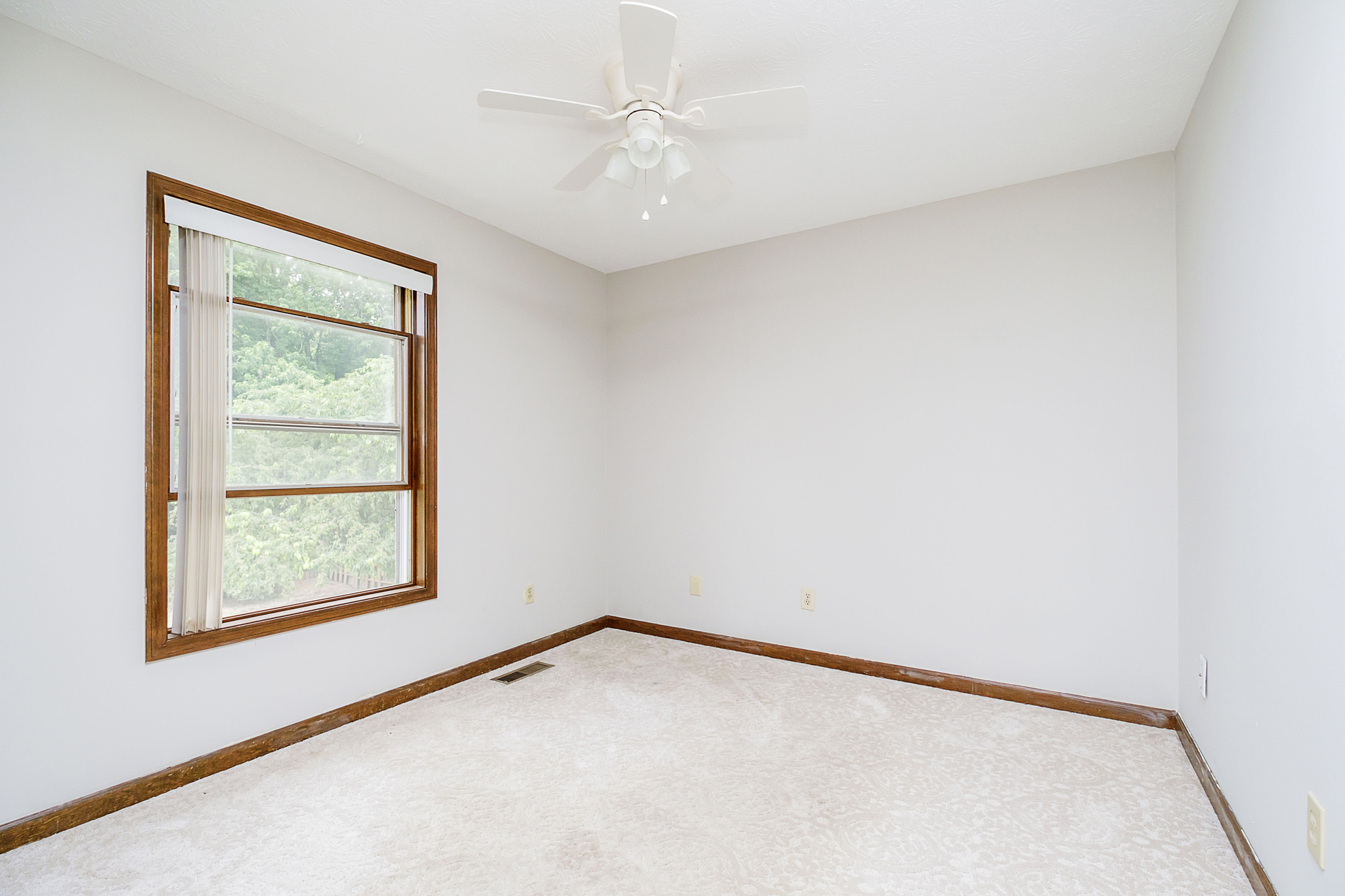 4952 Londonbury Drive