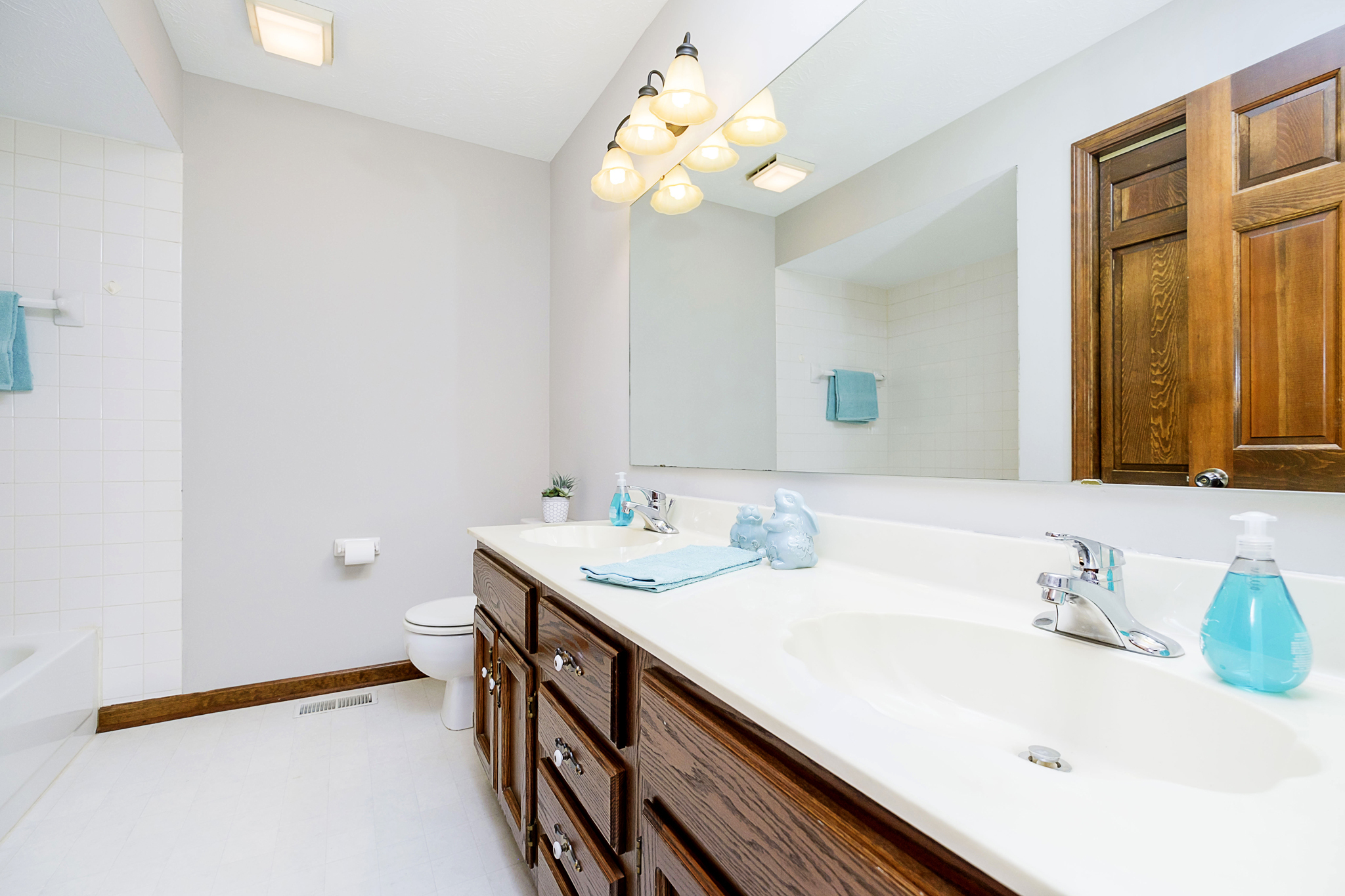 4952 Londonbury Drive