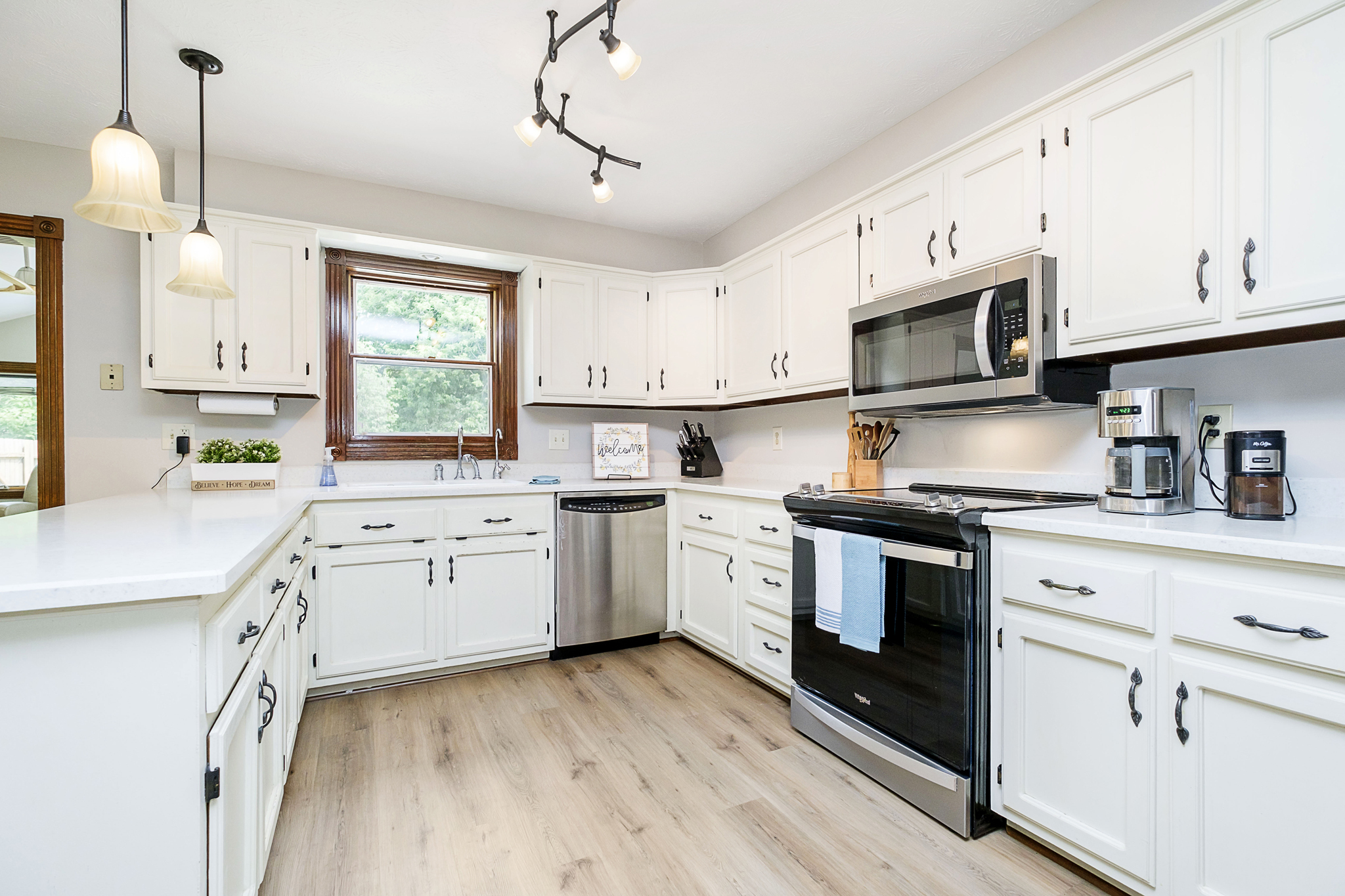 4952 Londonbury Drive