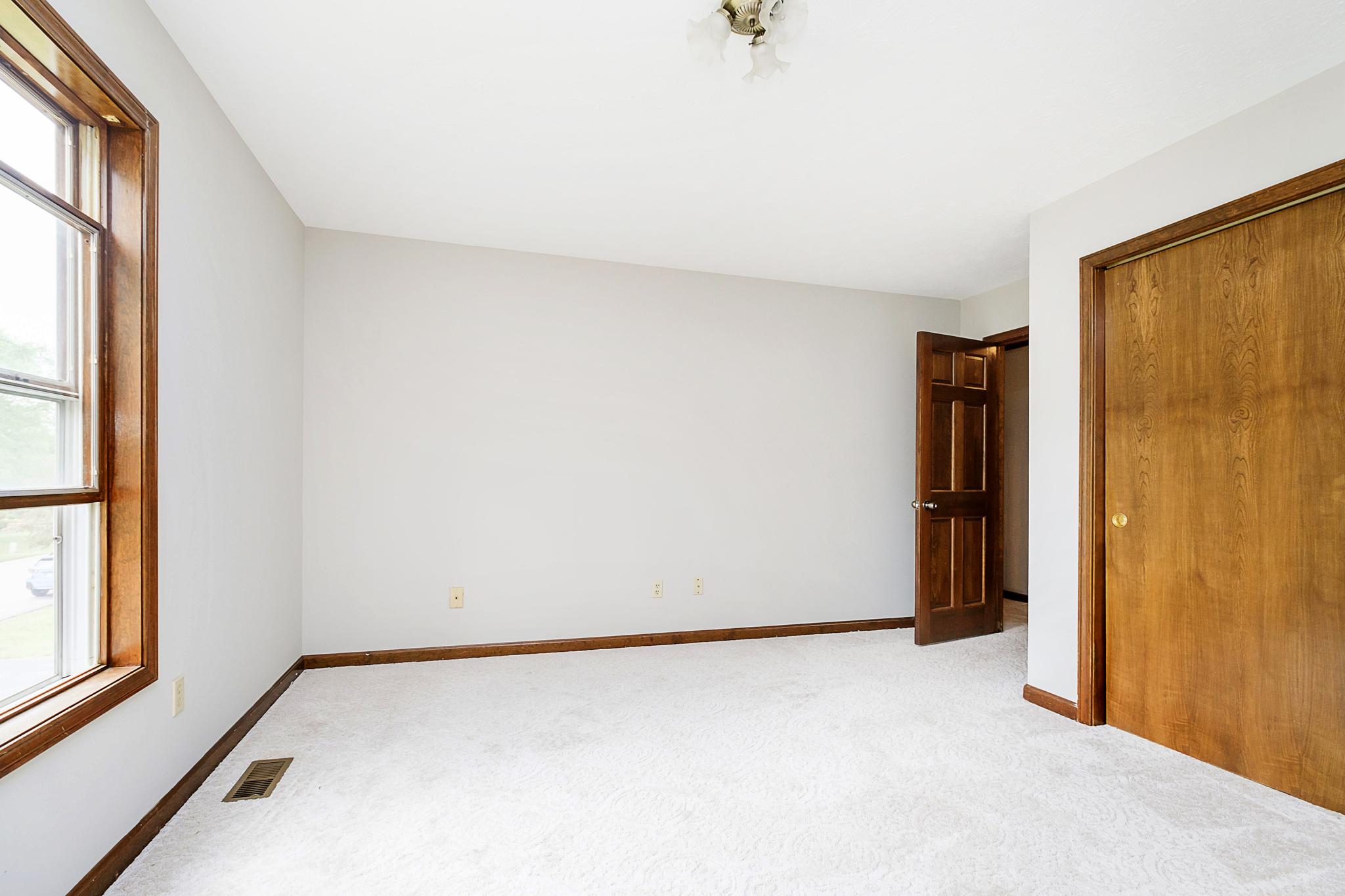 4952 Londonbury Drive