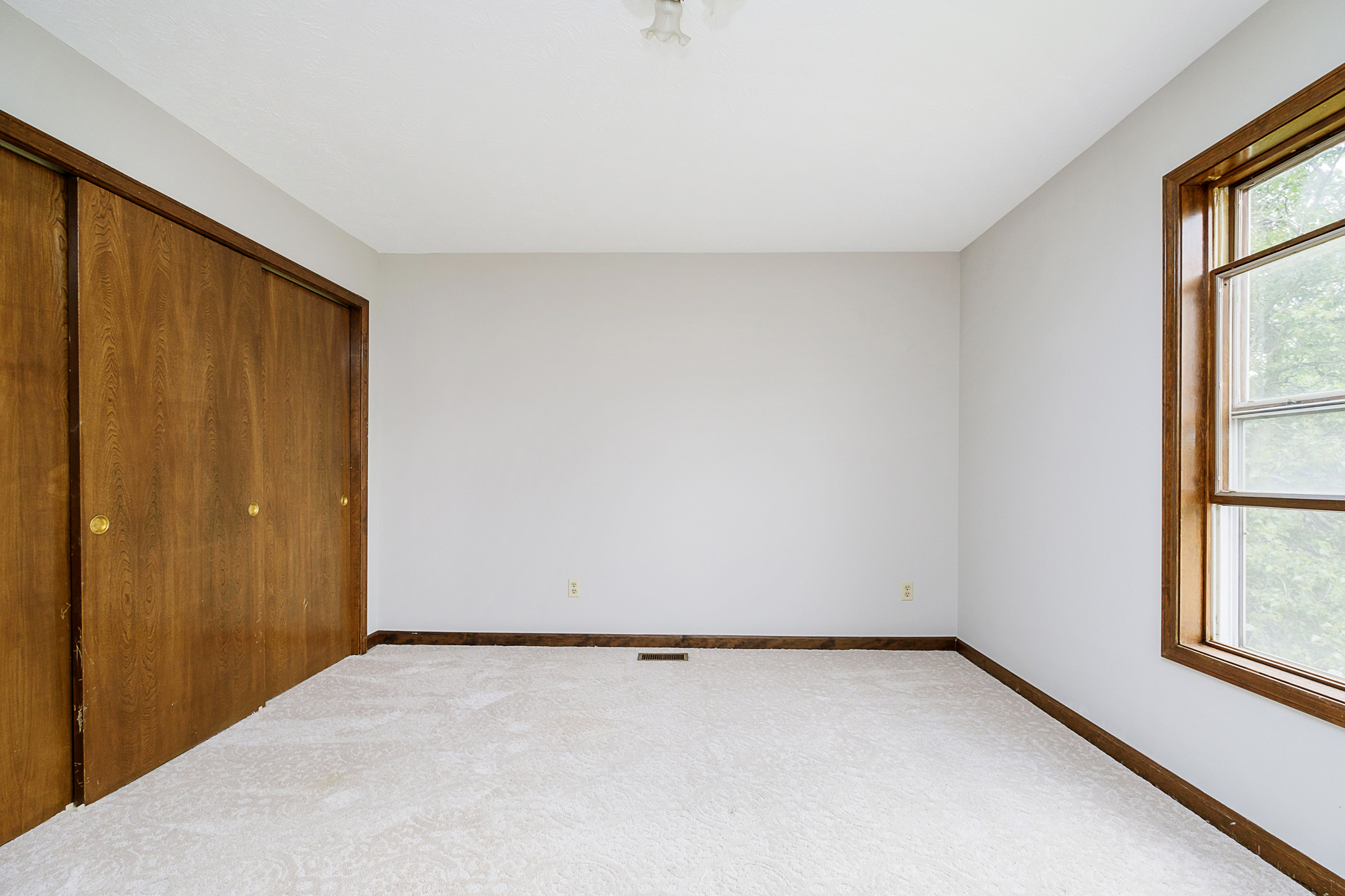 4952 Londonbury Drive