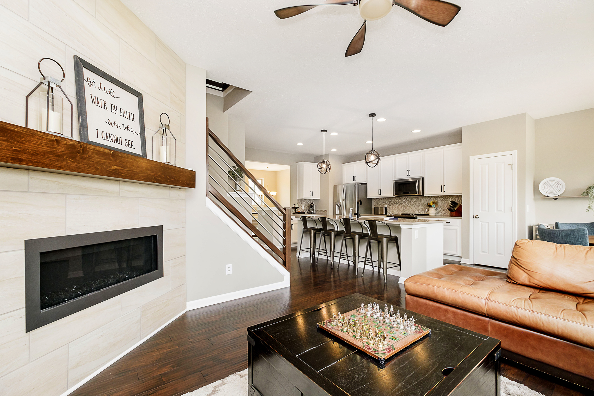 12886 Grand Boulevard