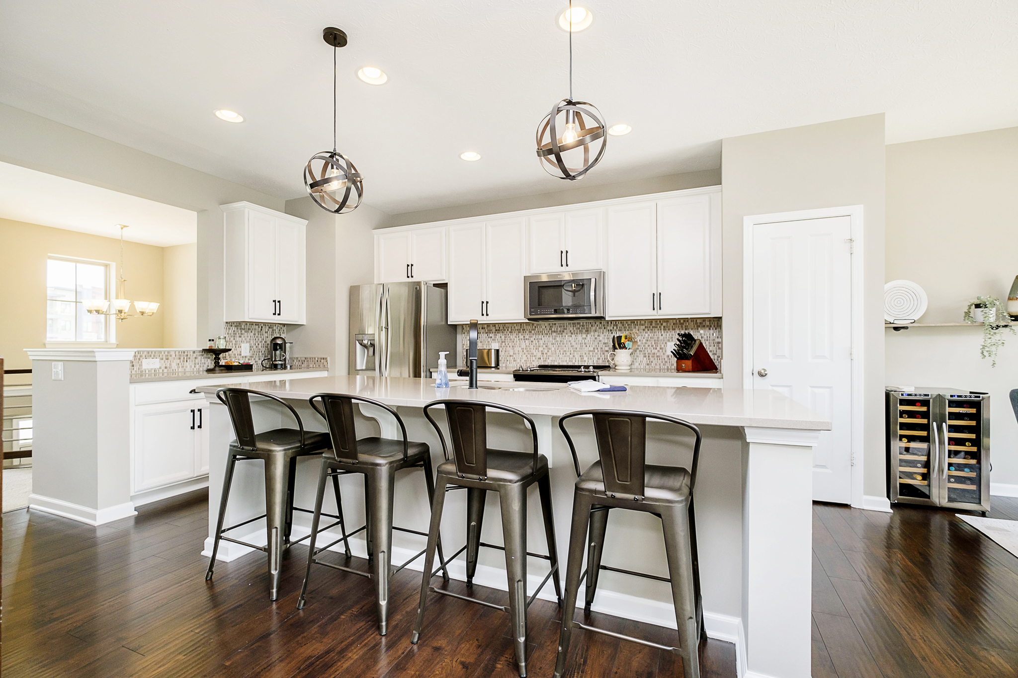 12886 Grand Boulevard