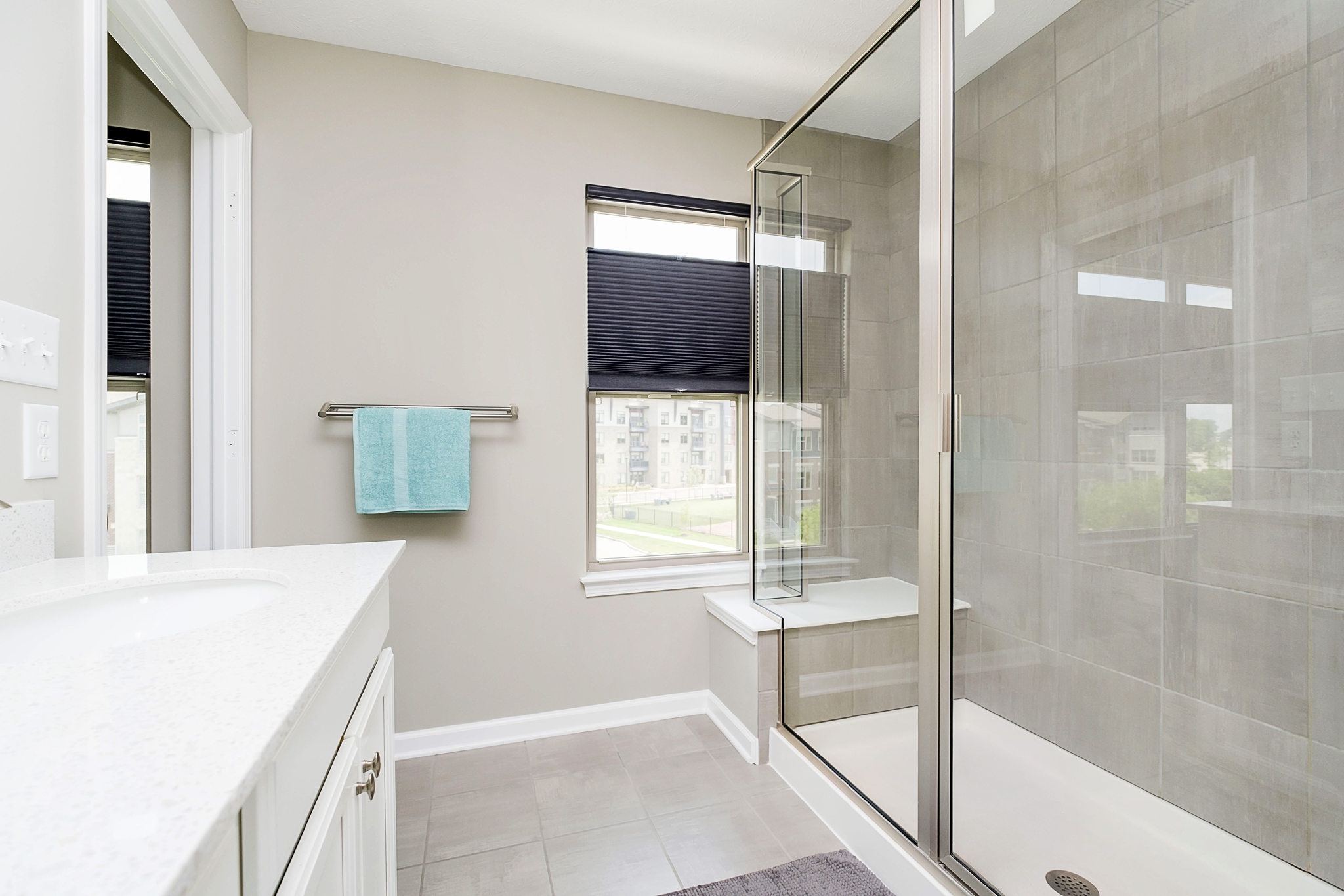 12886 Grand Boulevard