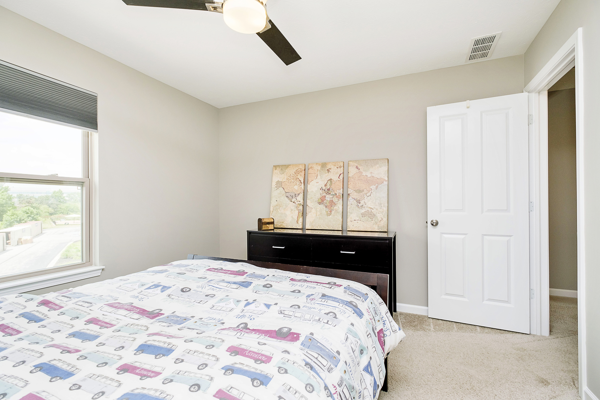 12886 Grand Boulevard