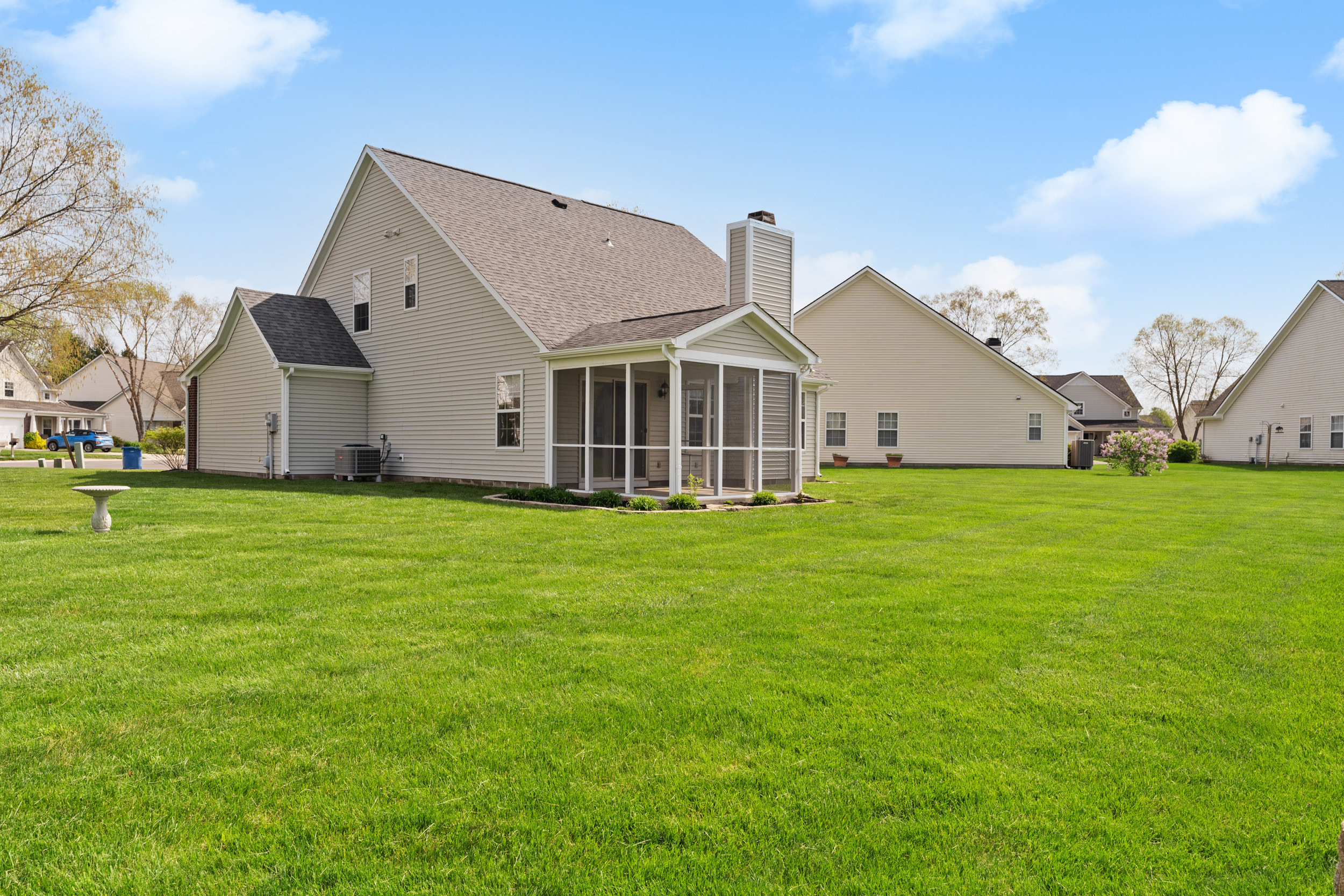 5463 Lacosta Lane