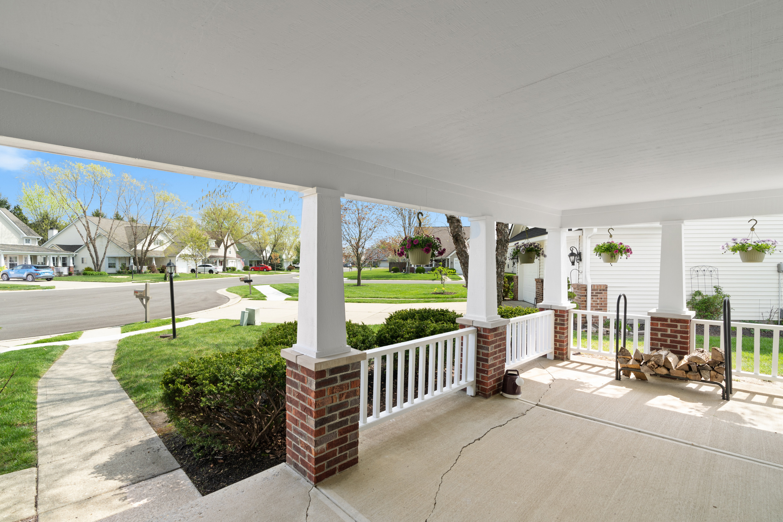 5463 Lacosta Lane