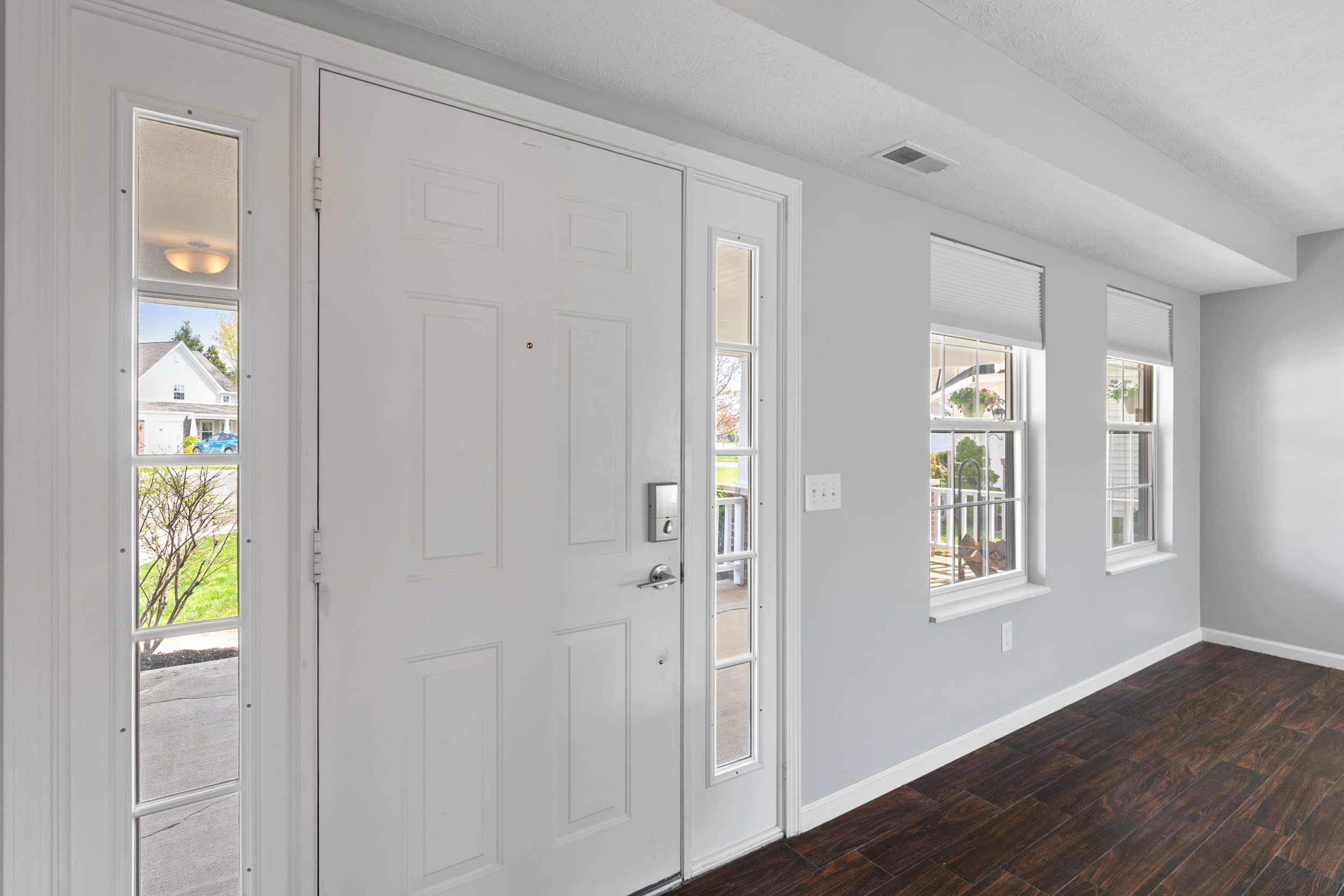 5463 Lacosta Lane