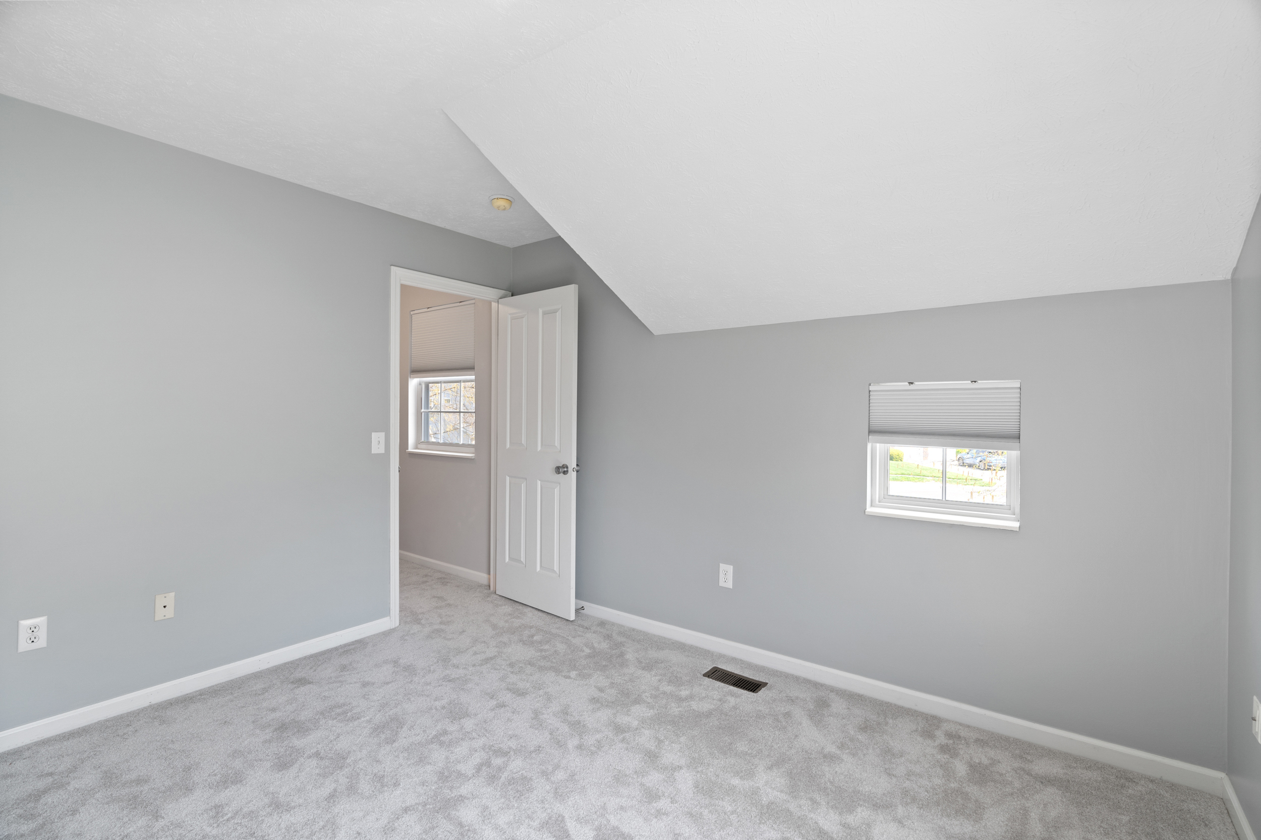 5463 Lacosta Lane