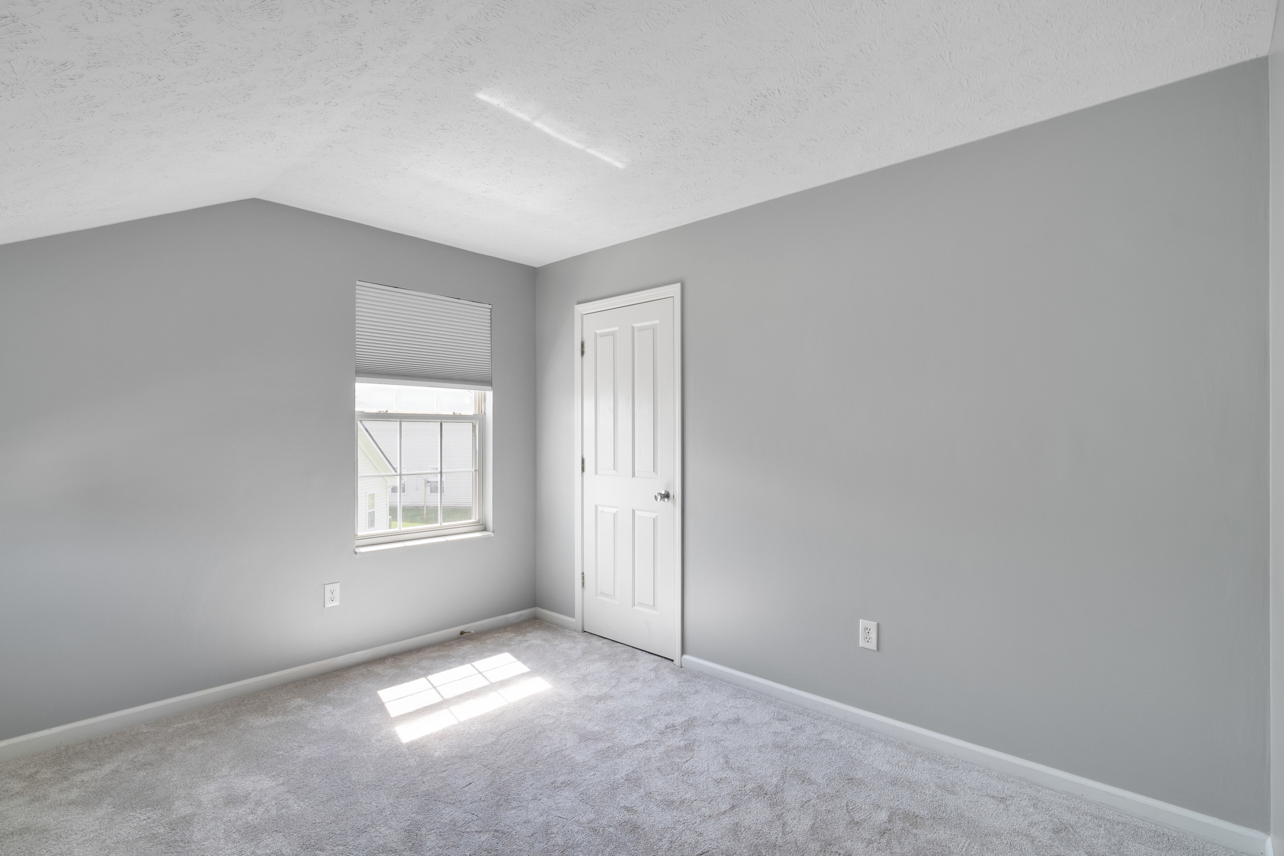 5463 Lacosta Lane