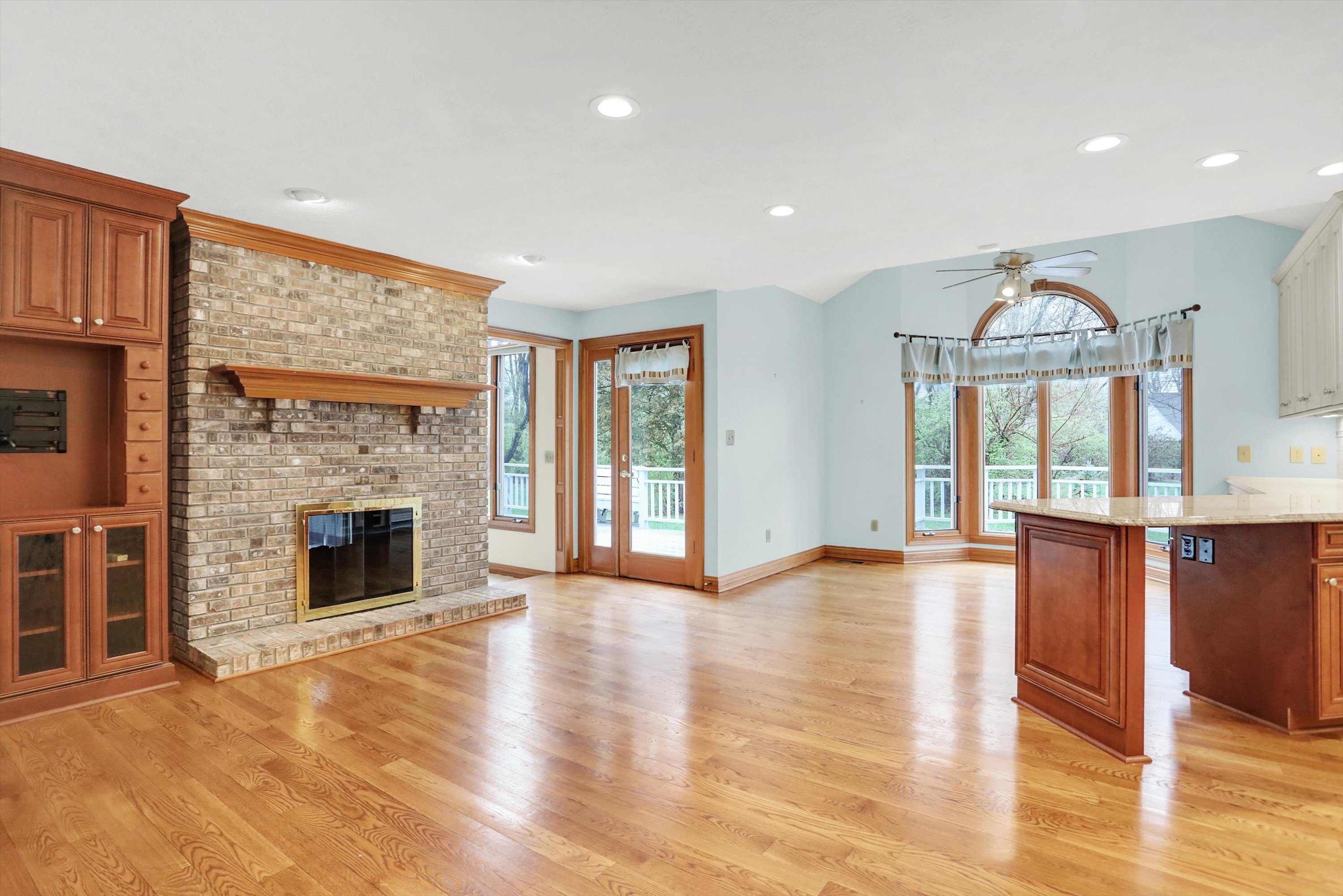 8131 Meadowbrook Drive