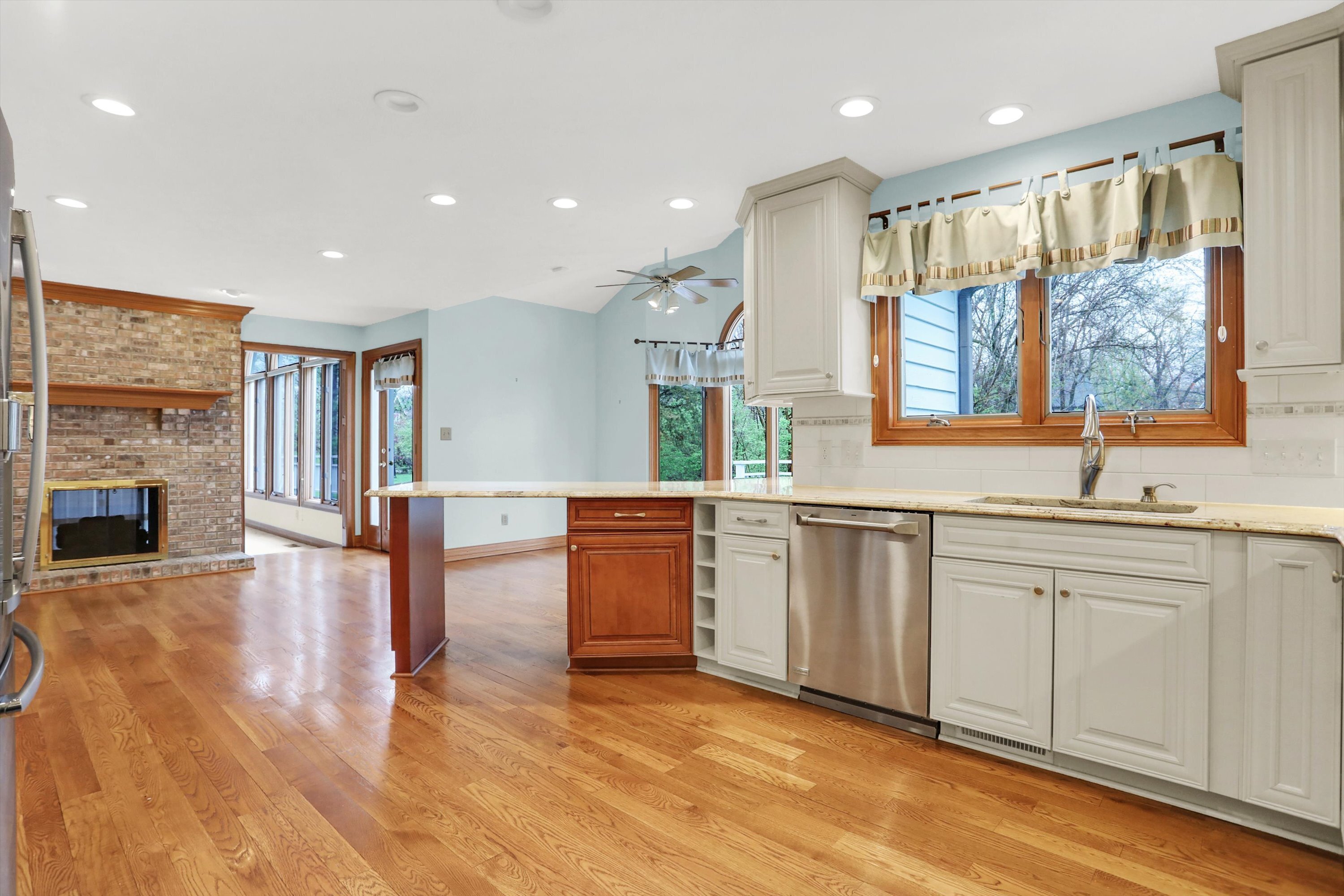 8131 Meadowbrook Drive