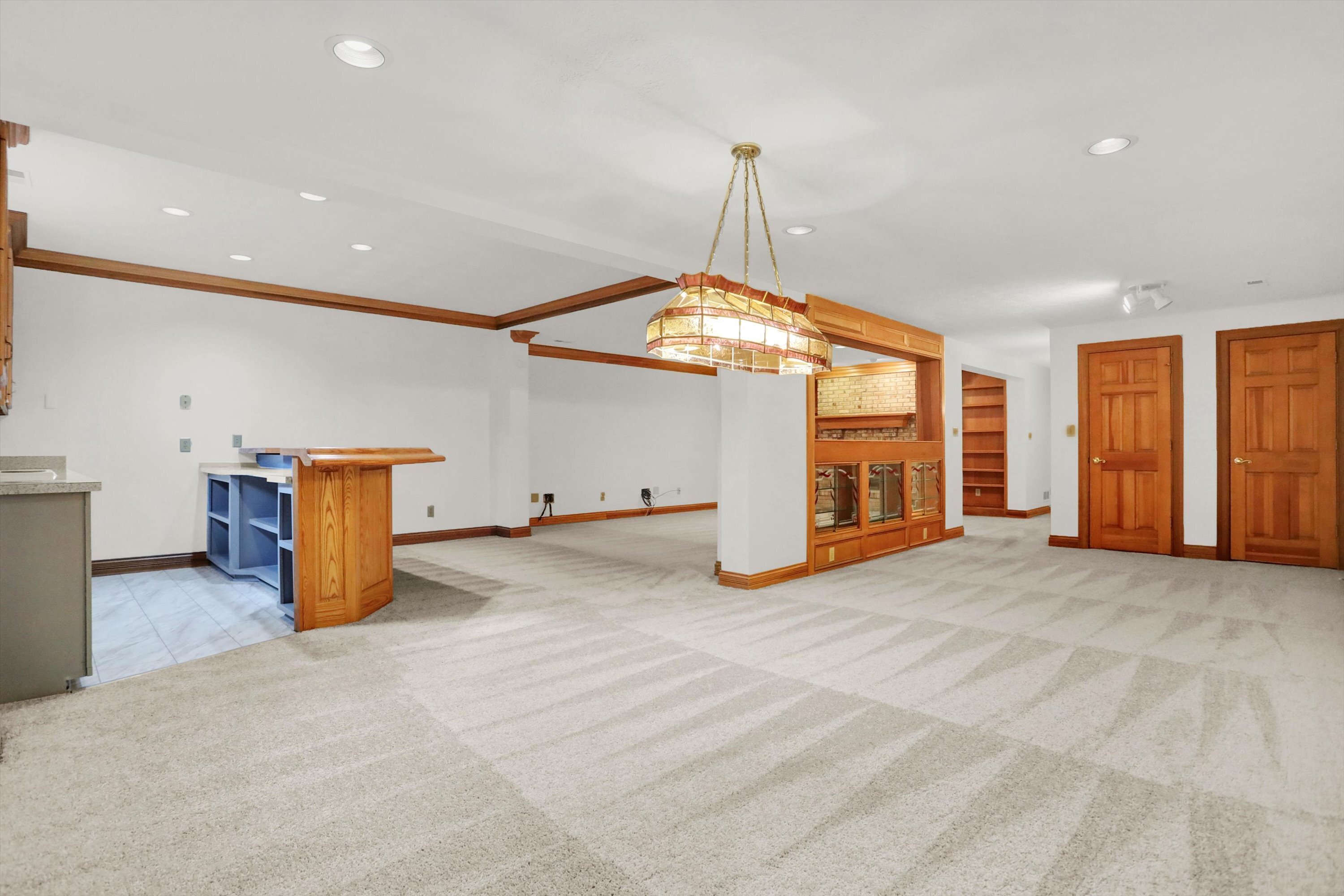 8131 Meadowbrook Drive