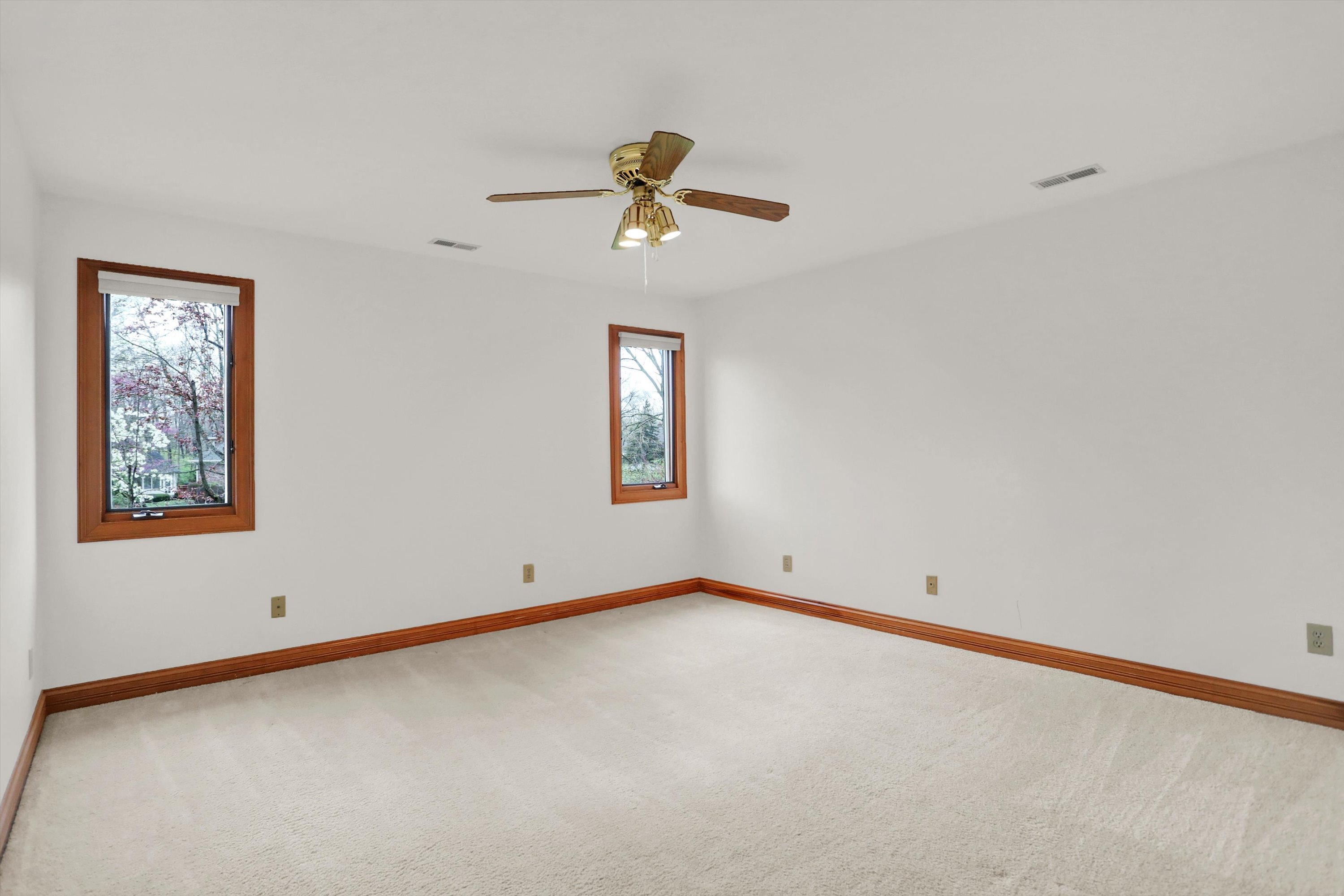 8131 Meadowbrook Drive