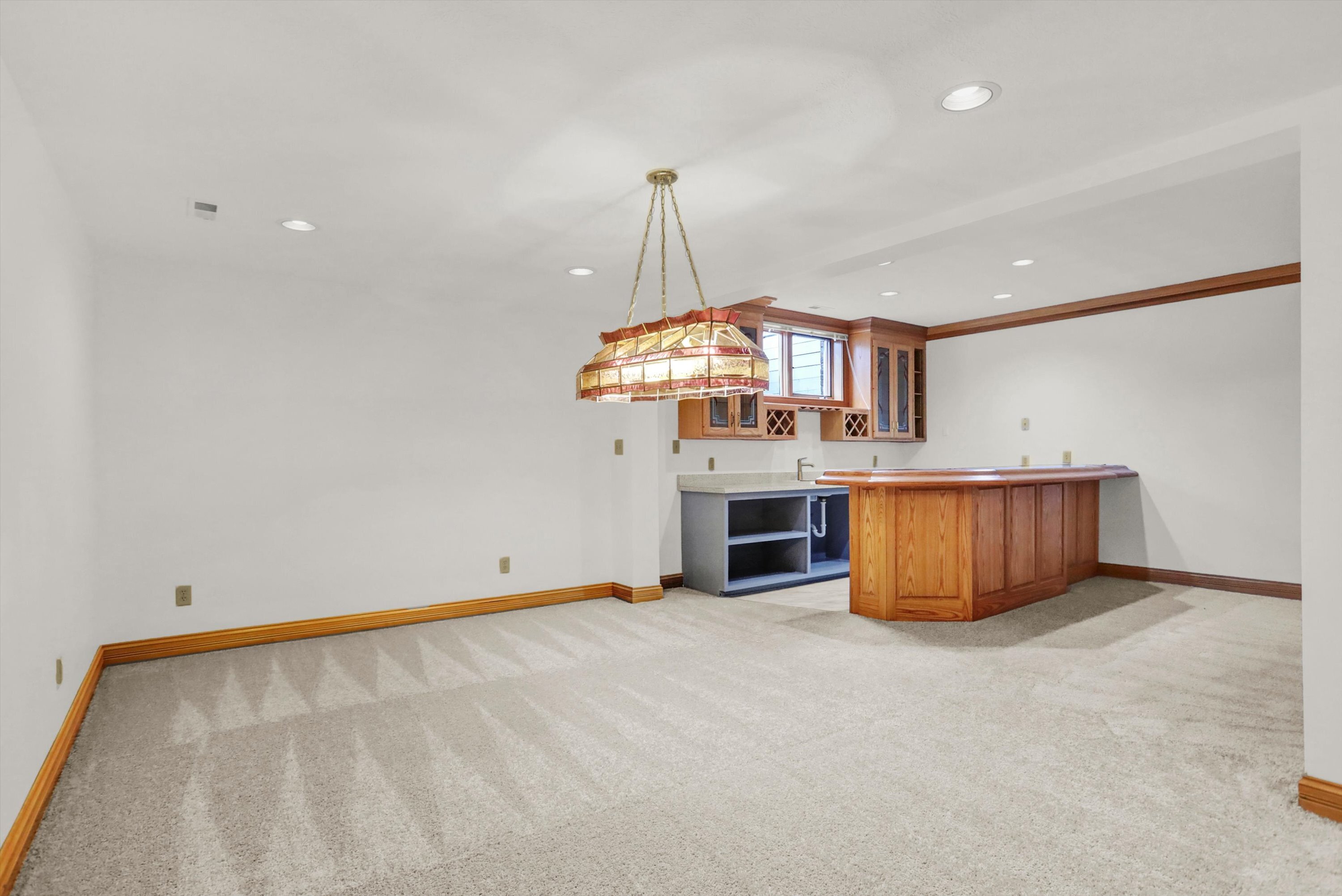 8131 Meadowbrook Drive