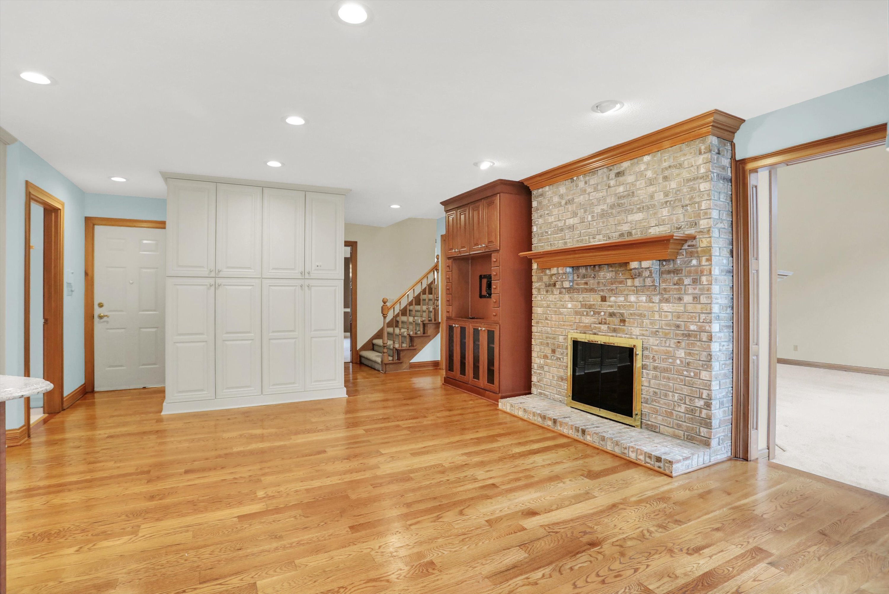 8131 Meadowbrook Drive