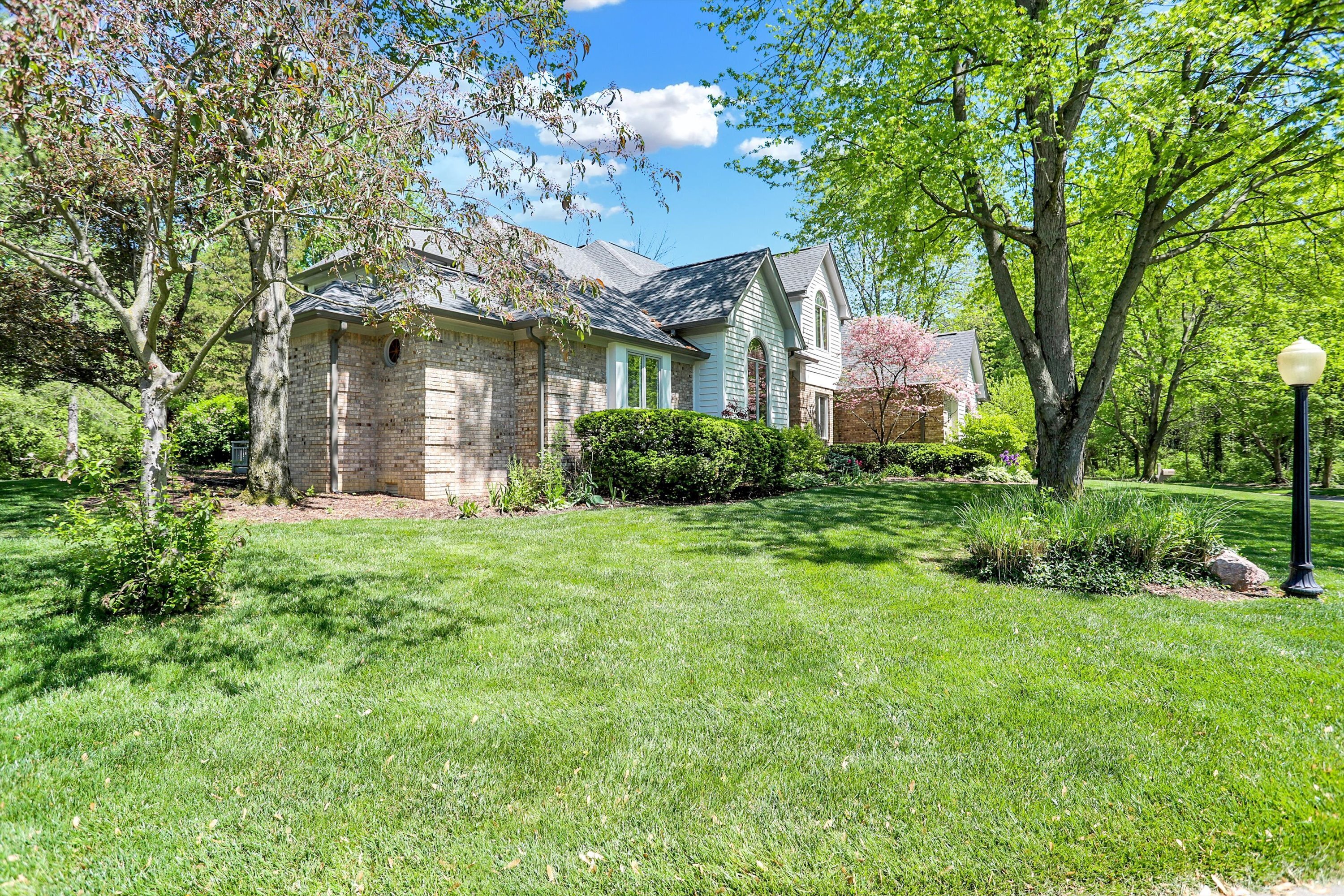 8131 Meadowbrook Drive