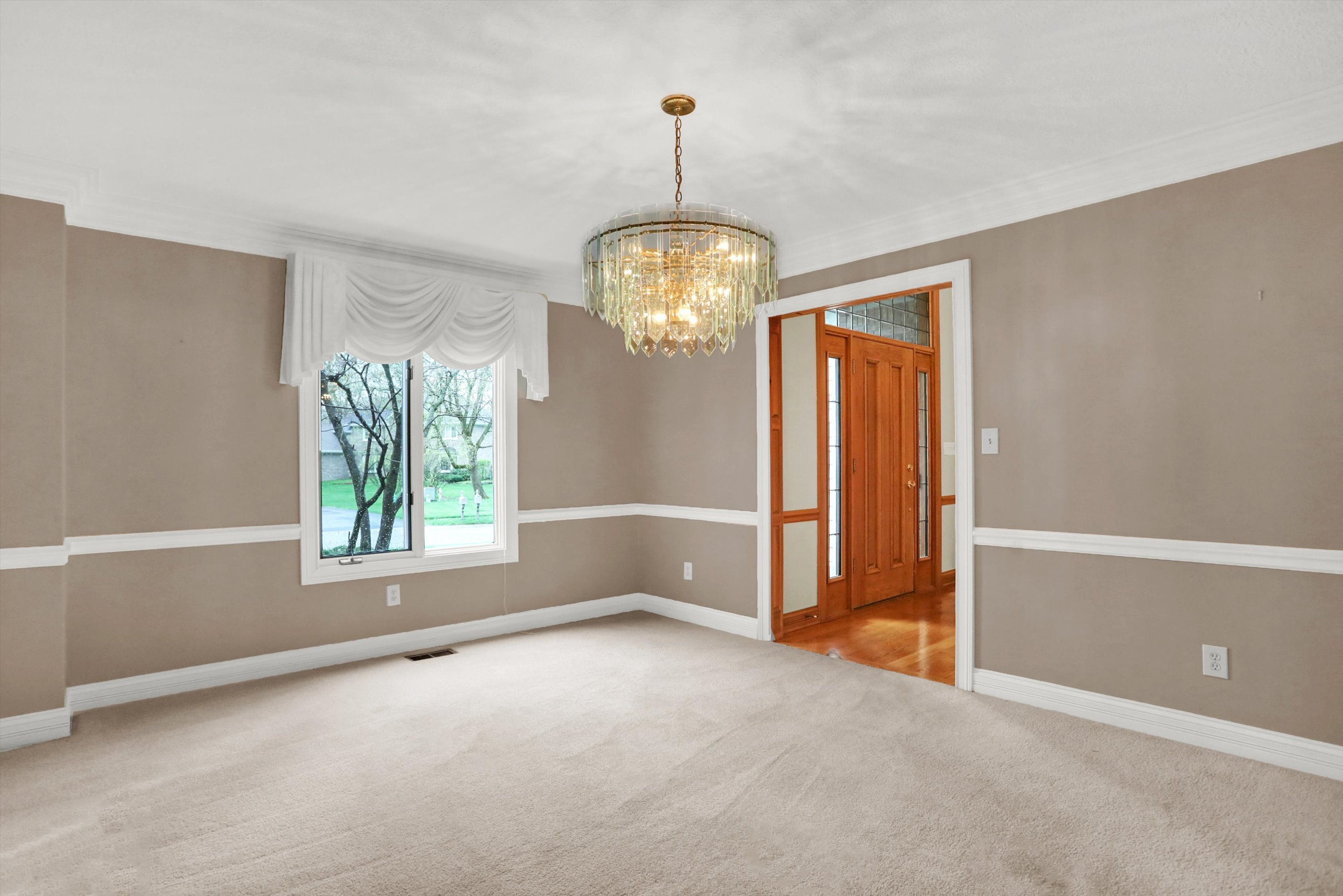 8131 Meadowbrook Drive