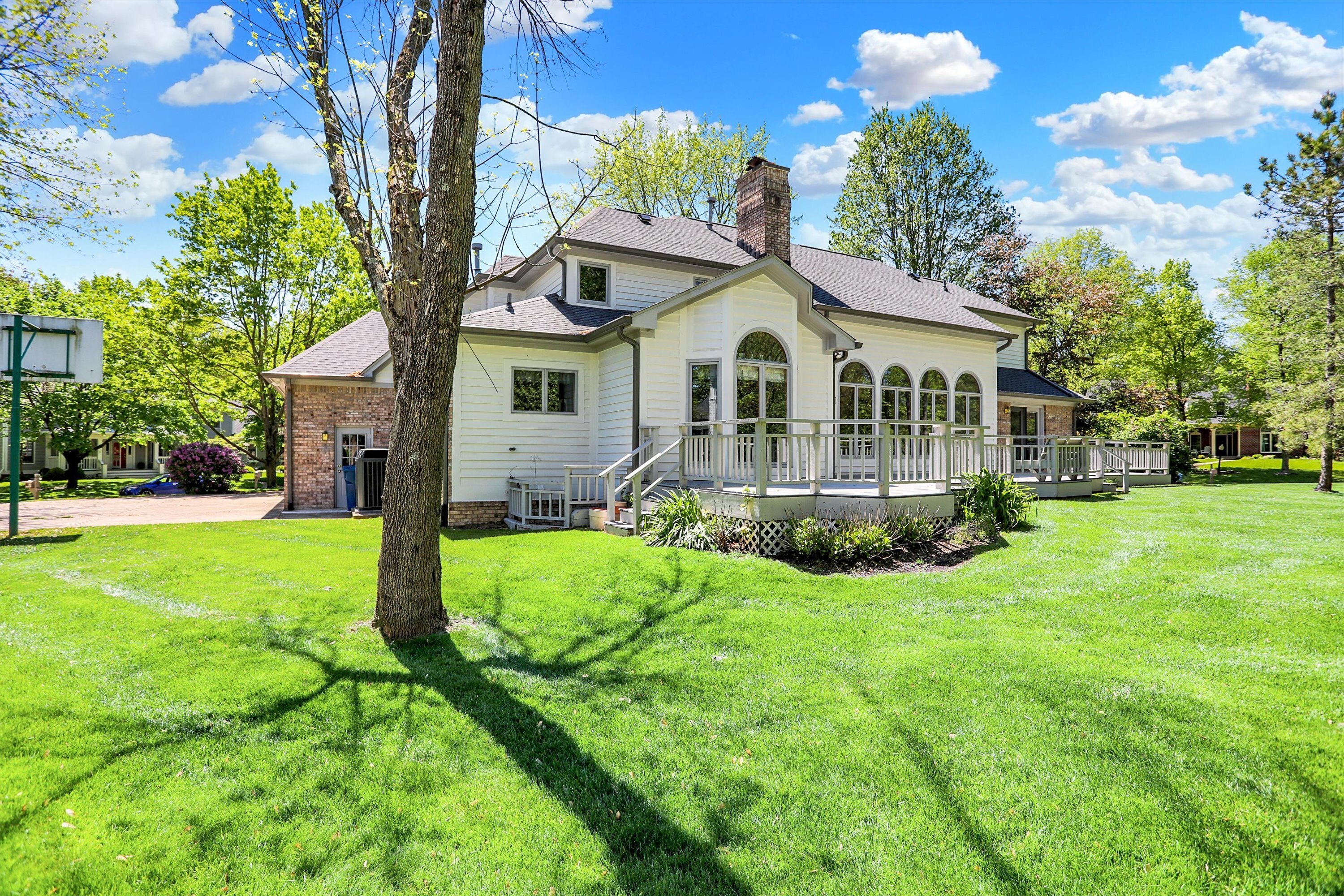 8131 Meadowbrook Drive