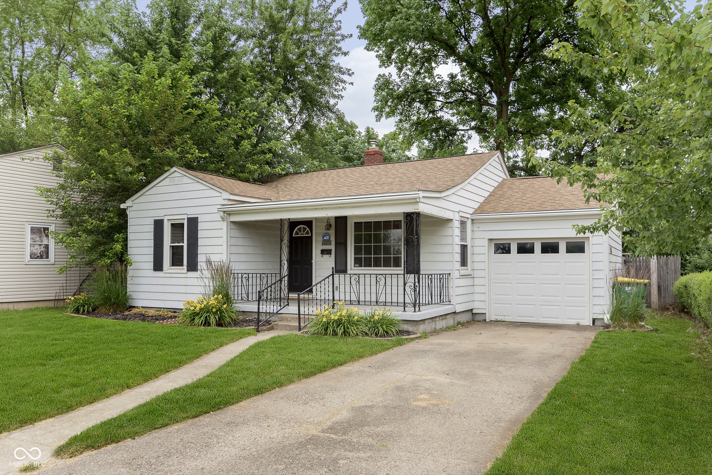 1921 Cunningham Road