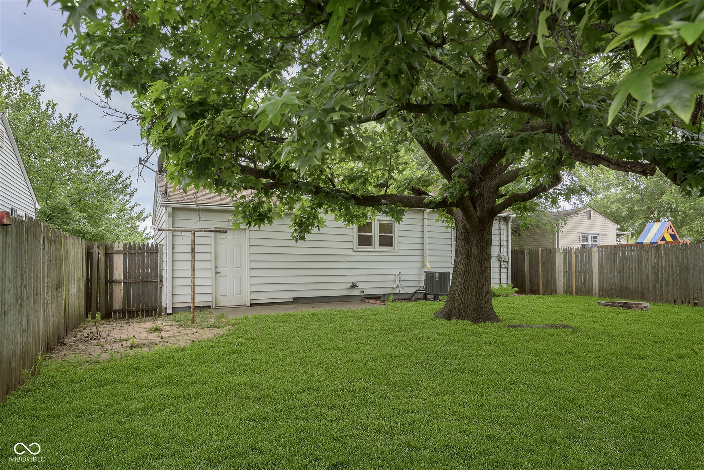 1921 Cunningham Road
