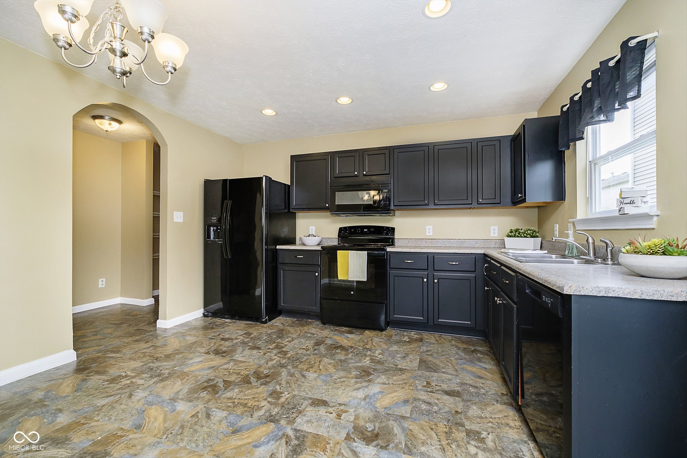 10187 Cumberland Pointe Boulevard