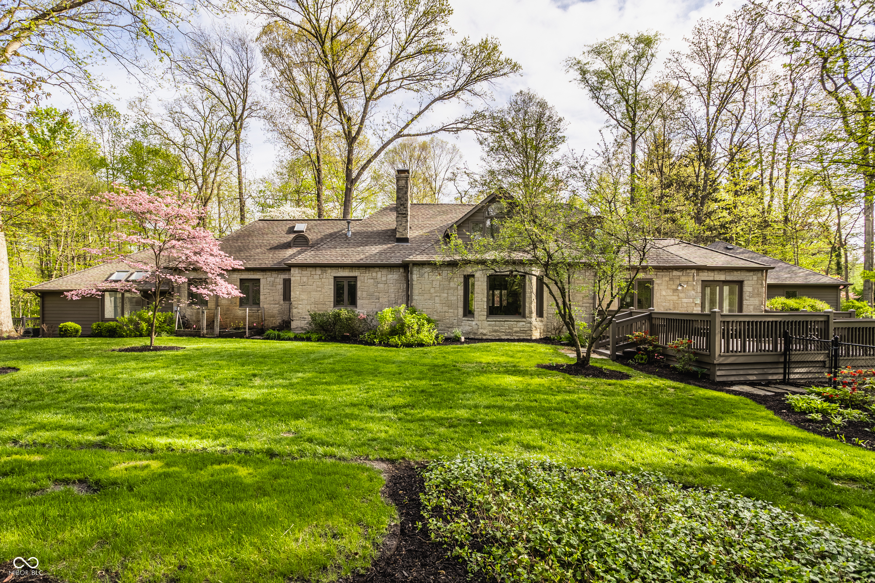 1607 Northwood Drive