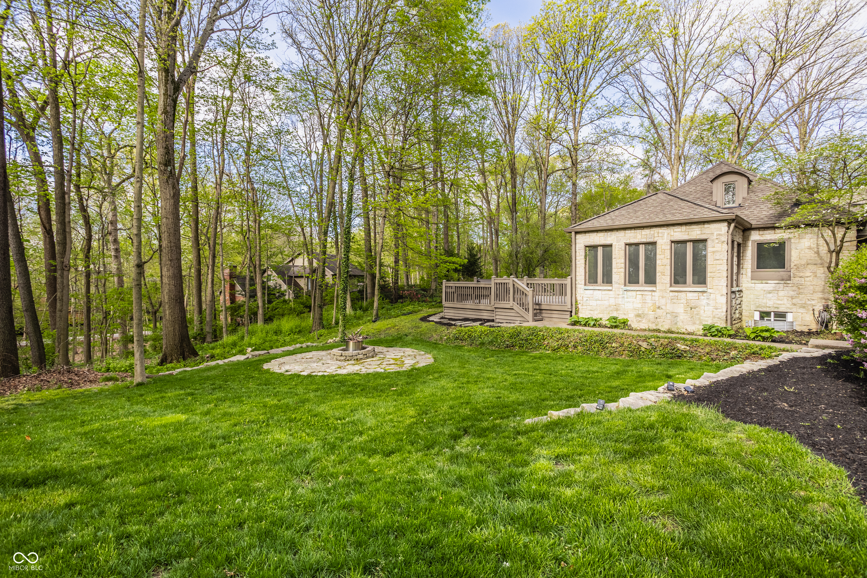 1607 Northwood Drive