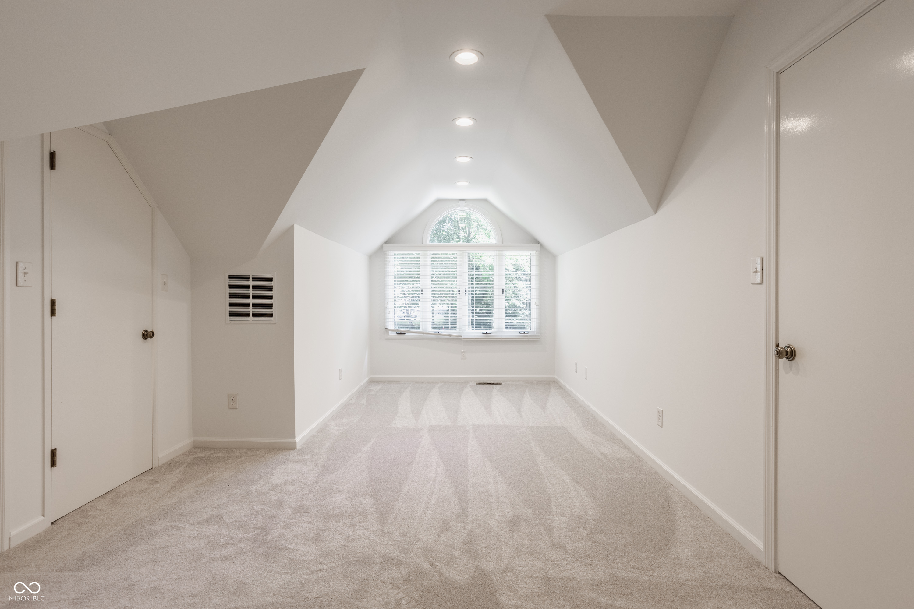 1607 Northwood Drive