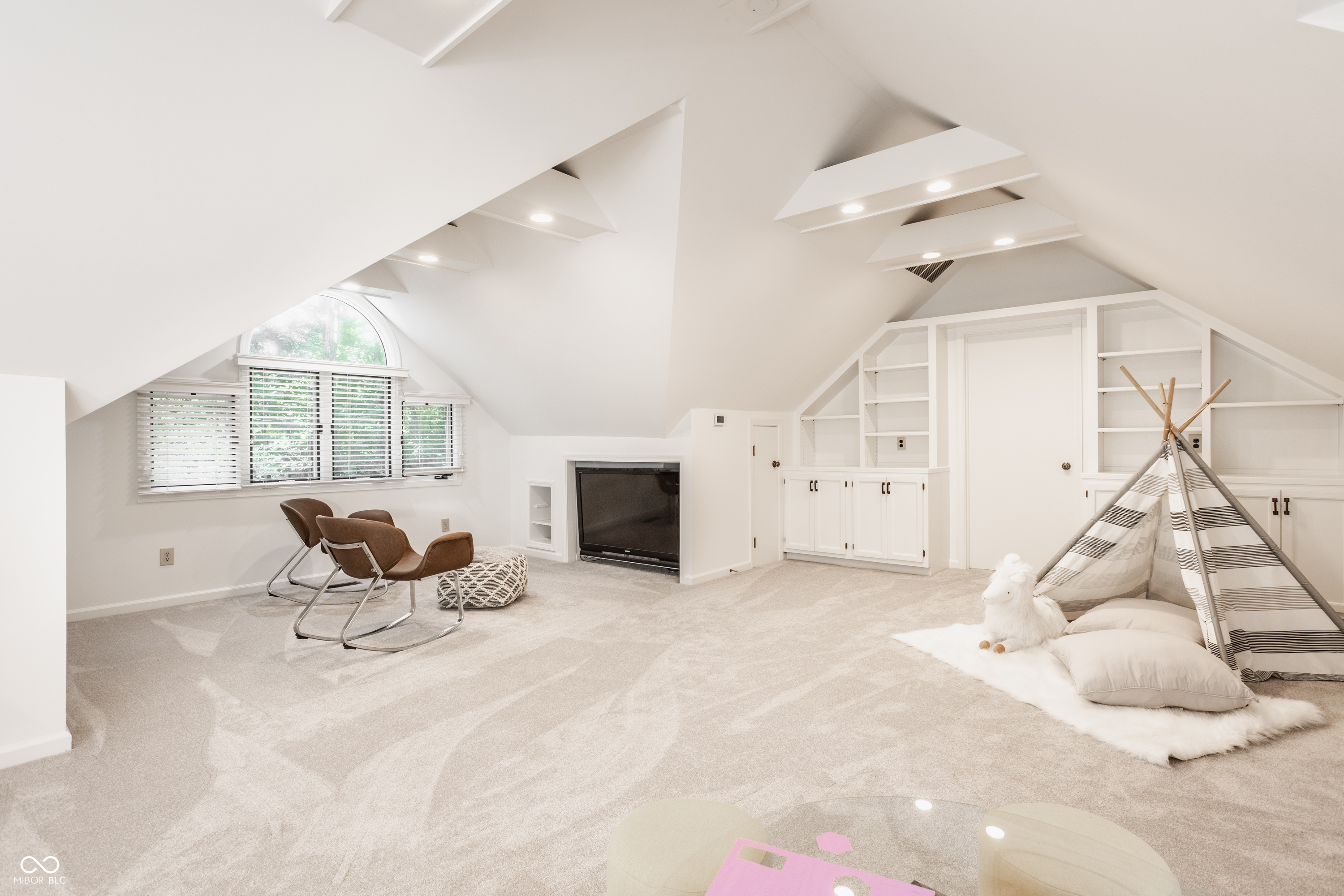 1607 Northwood Drive